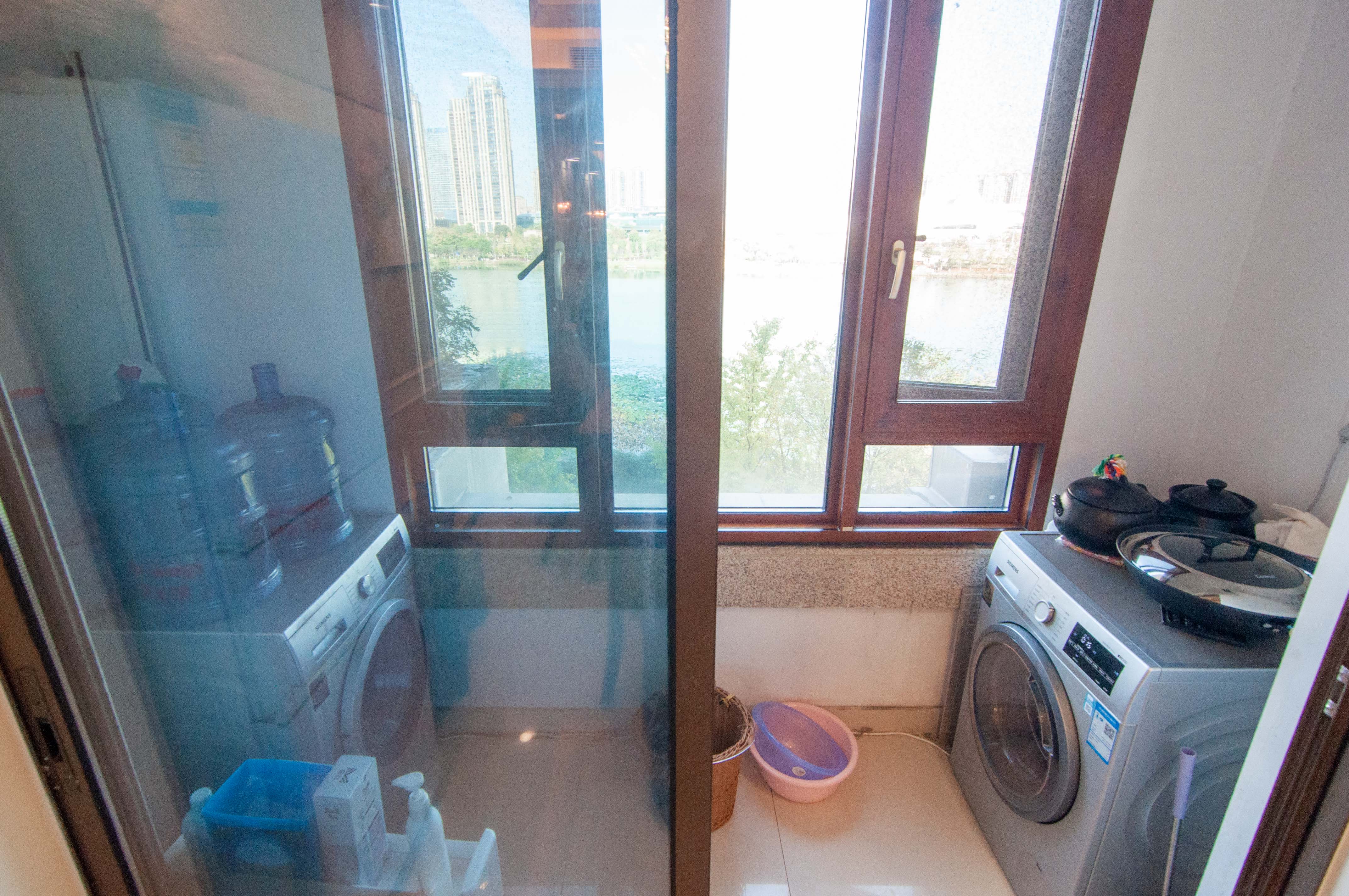 金茂梅溪湖  4室2厅2卫    360.0万其他