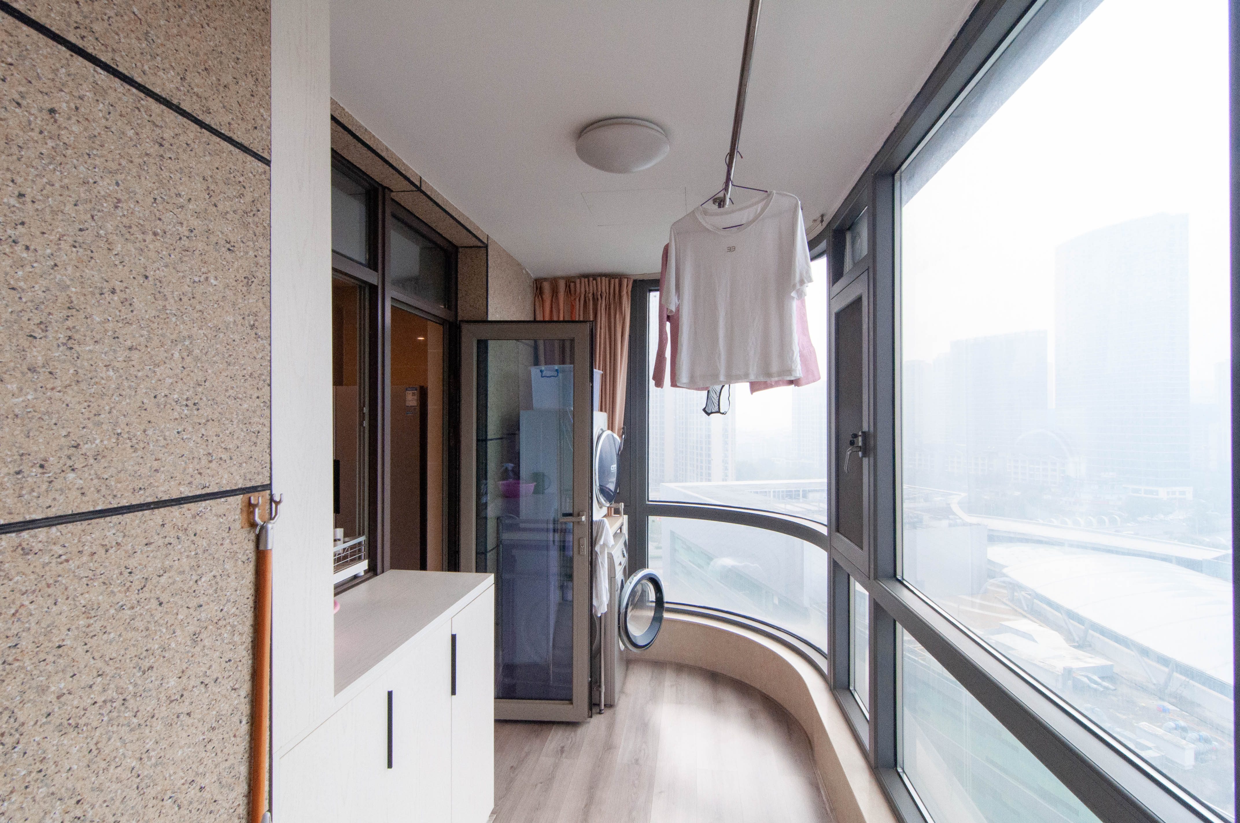 梅溪湖金茂府(金茂广场)(金茂览秀城) 4室2厅4卫 678.0万 梅溪湖金茂府(金茂广场)(金茂览秀城) 4室2厅4卫 678.0万厨房