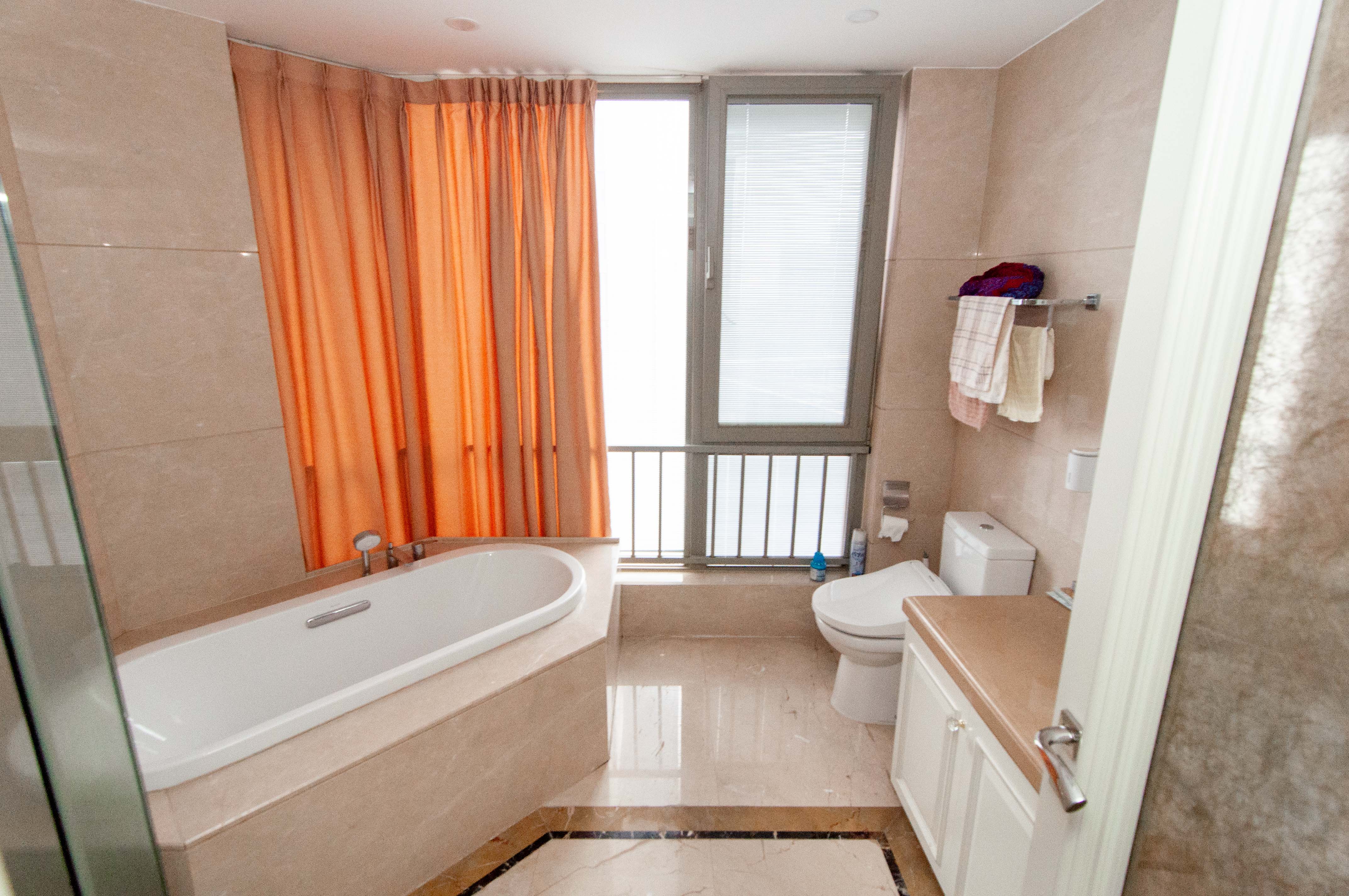 梅溪湖金茂府(金茂广场)(金茂览秀城) 4室2厅4卫 678.0万 梅溪湖金茂府(金茂广场)(金茂览秀城) 4室2厅4卫 678.0万卫生间