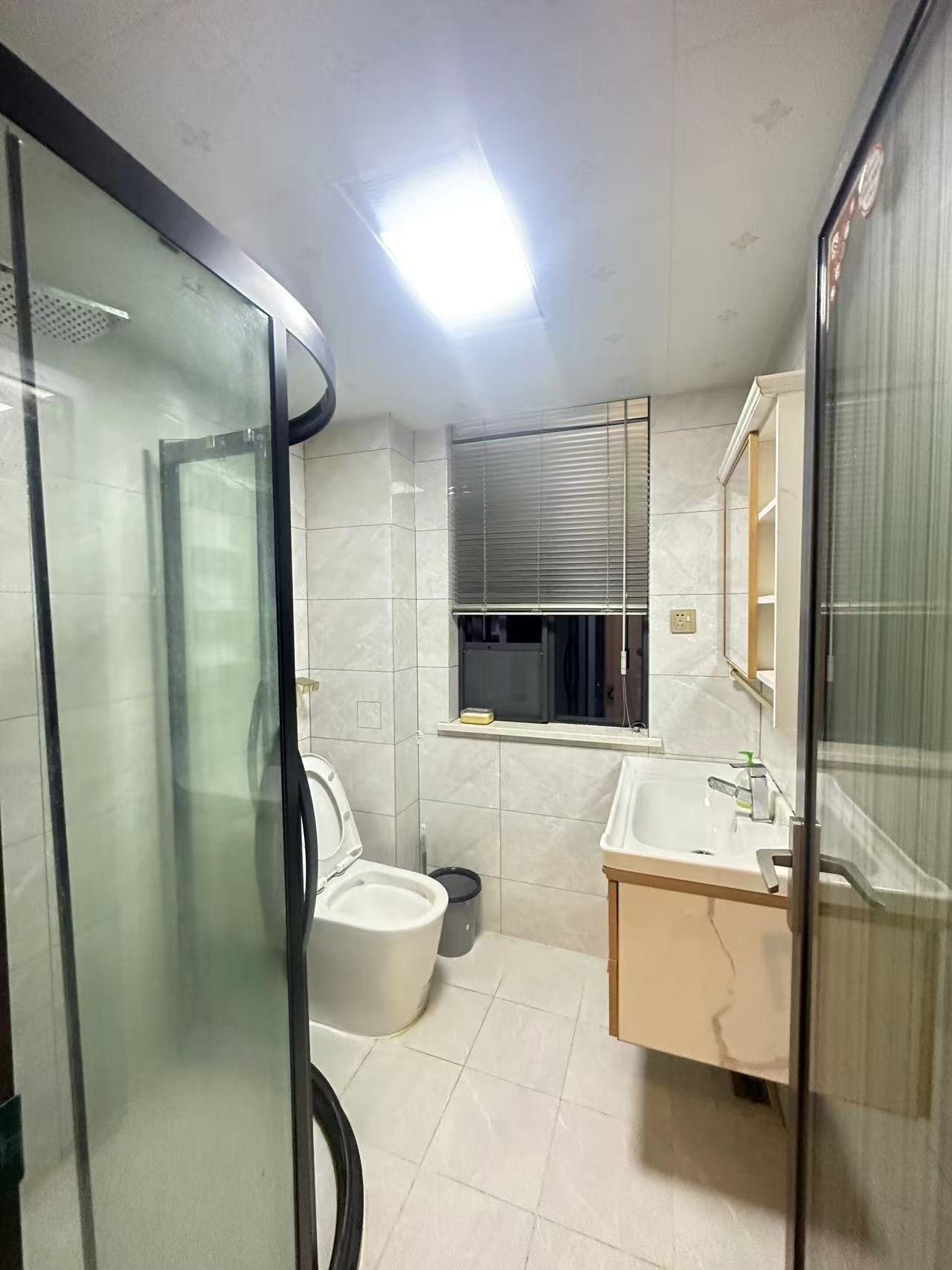 创世纪广场 2室1厅1卫 2000.0元/月 创世纪广场 2室1厅1卫 2000.0元/月室内图