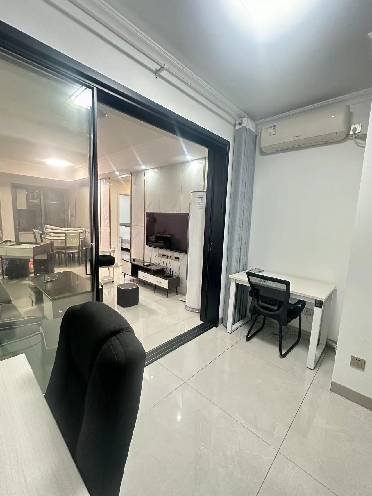 创世纪广场 2室1厅1卫 2000.0元/月 创世纪广场 2室1厅1卫 2000.0元/月室内图