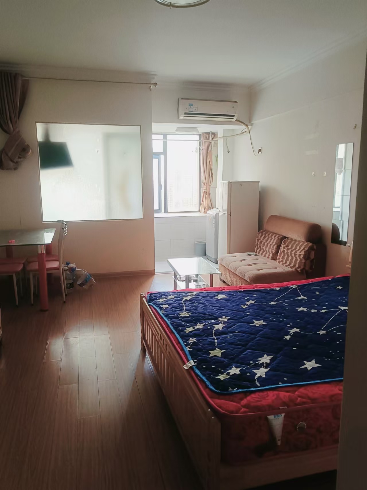 爱都（IDO）  1室1厅1卫    1200.0元/月室内图1