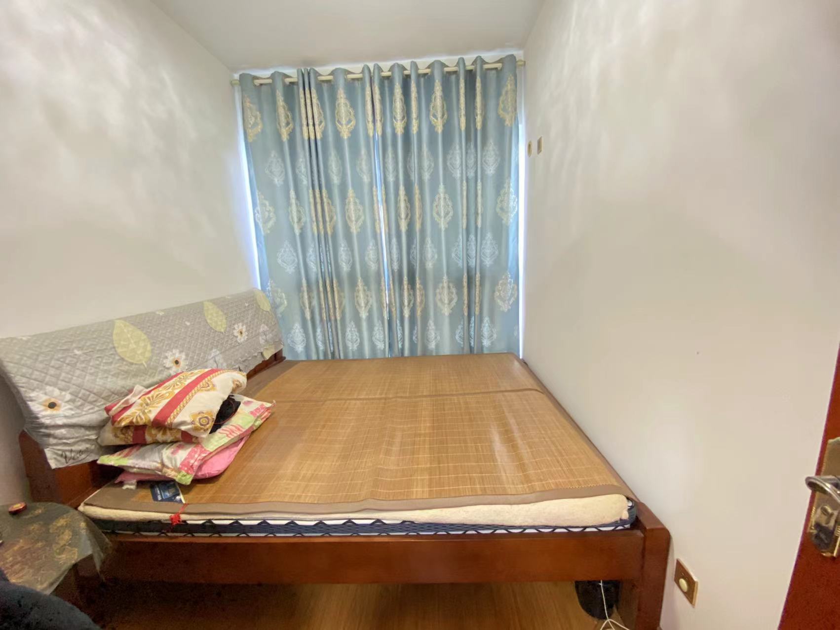 日盛山湖城 3室2厅1卫 1800.0元/月 日盛山湖城 3室2厅1卫 1800.0元/月室内图