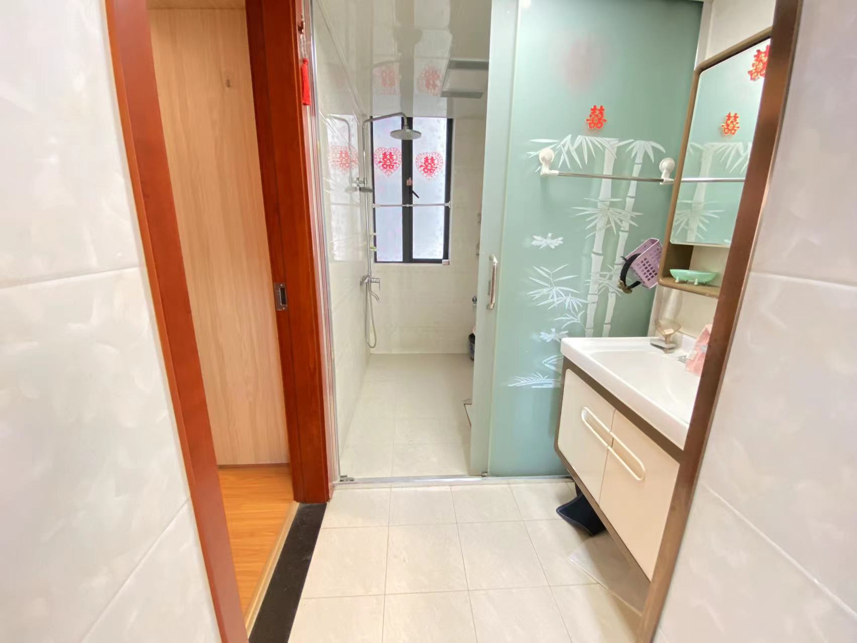 日盛山湖城 3室2厅1卫 1800.0元/月 日盛山湖城 3室2厅1卫 1800.0元/月室内图