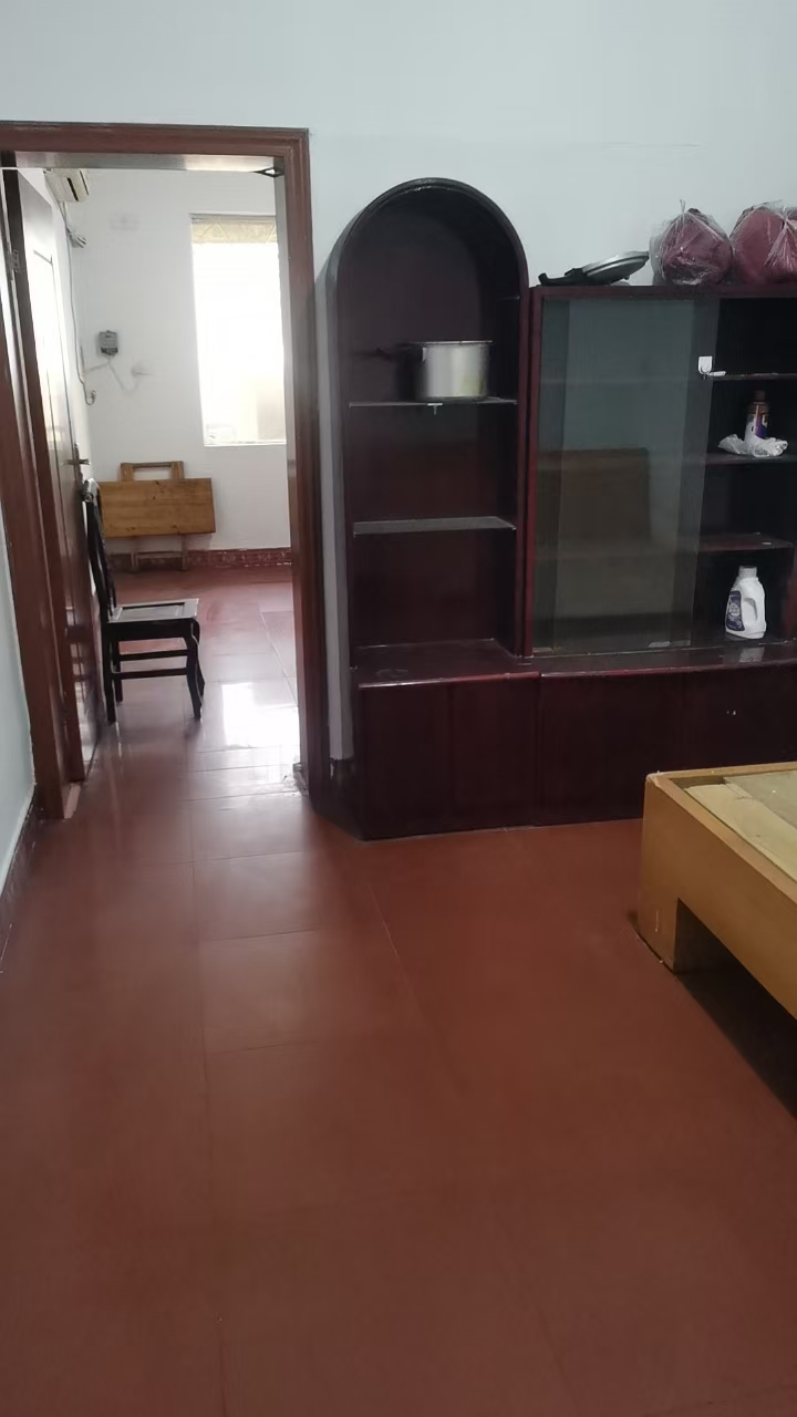 市总工会宿舍(司马里36号) 3室2厅1卫 2000.0元/月 市总工会宿舍(司马里36号) 3室2厅1卫 2000.0元/月室内图