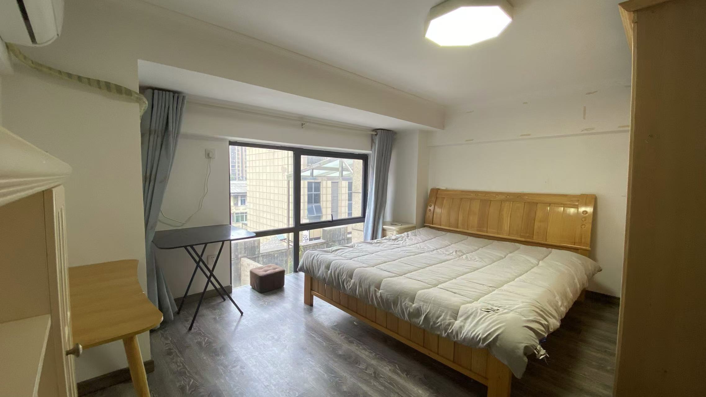 桃花缘  2室1厅1卫    1300.0元/月 桃花缘  2室1厅1卫    1300.0元/月室内图