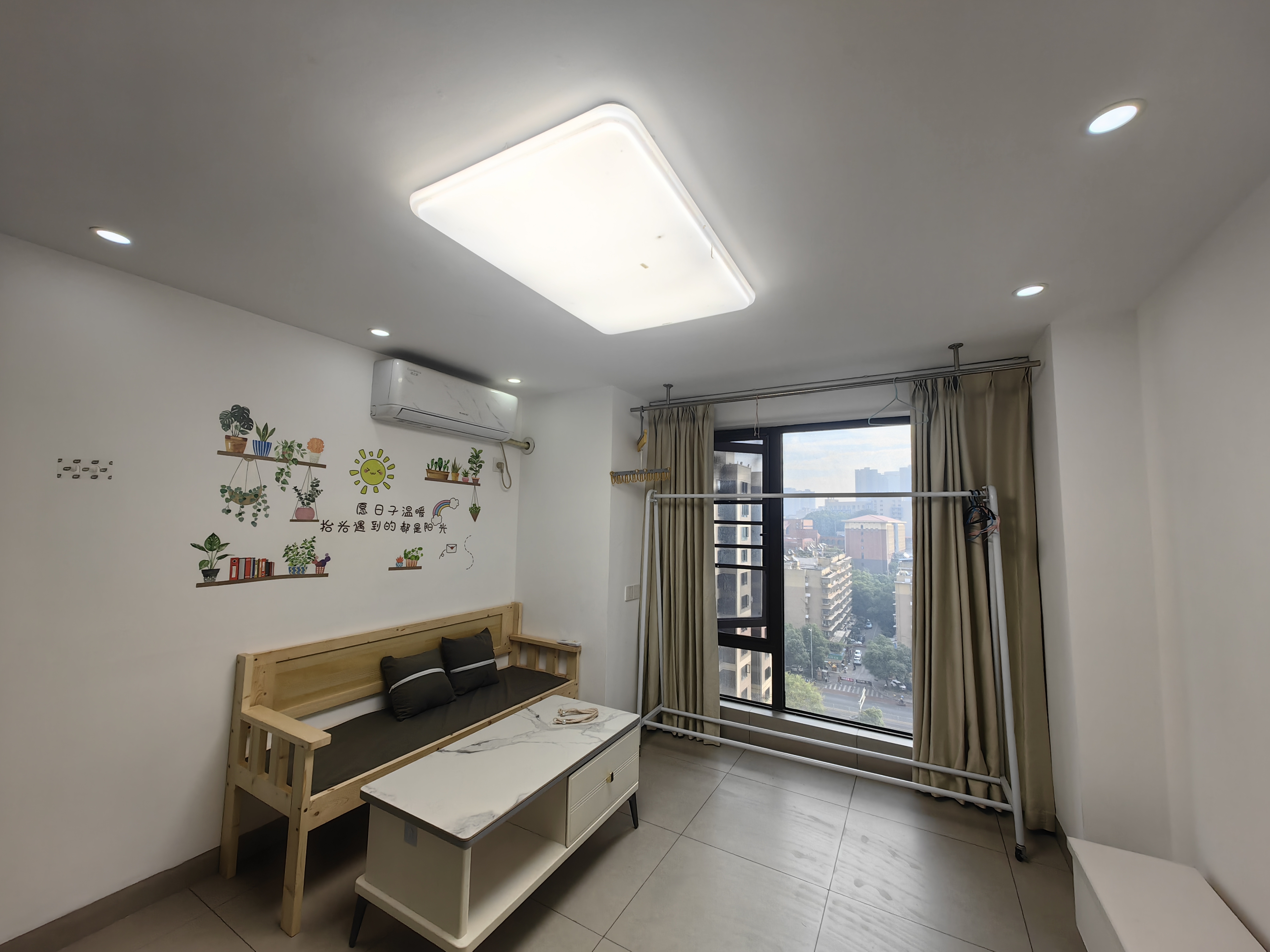 卓越江岸 2室1厅1卫 2600.0元/月 卓越江岸 2室1厅1卫 2600.0元/月室内图