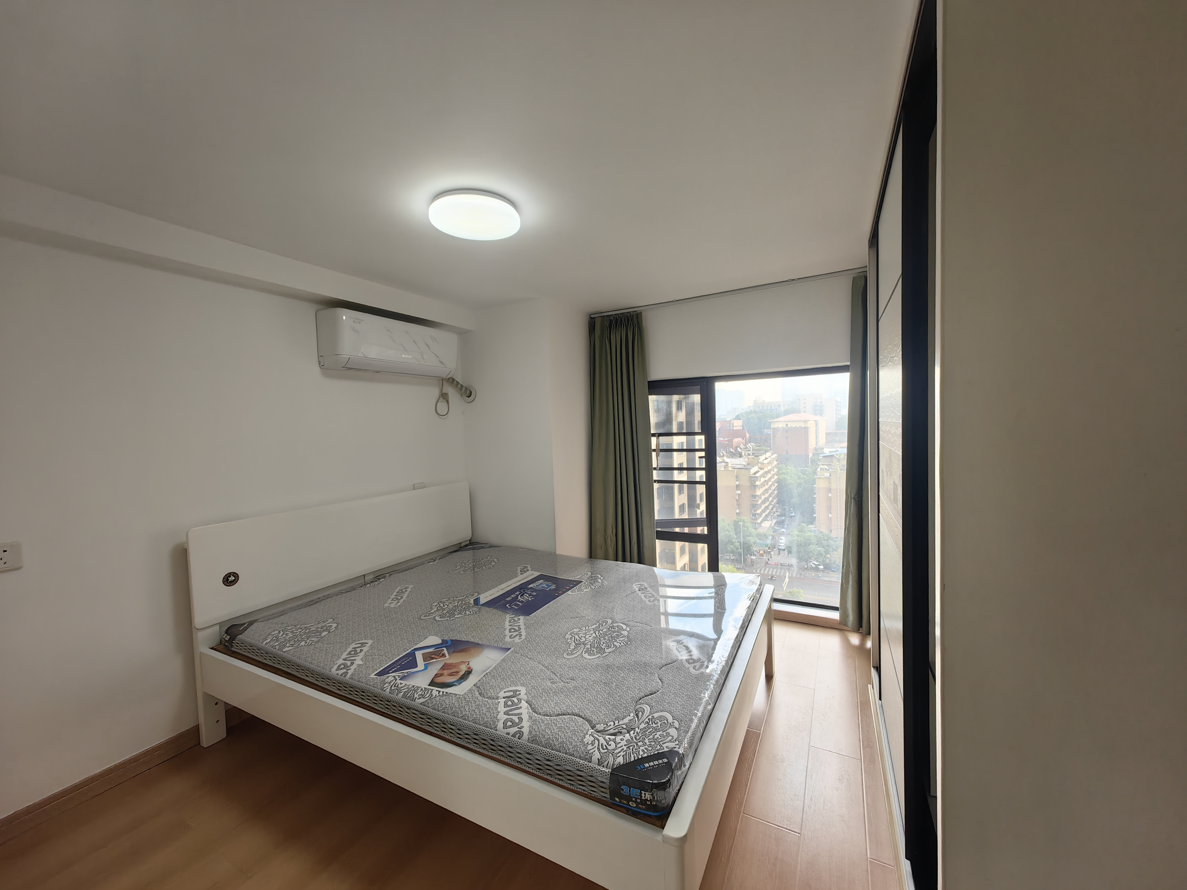 卓越江岸 2室1厅1卫 2600.0元/月 卓越江岸 2室1厅1卫 2600.0元/月室内图