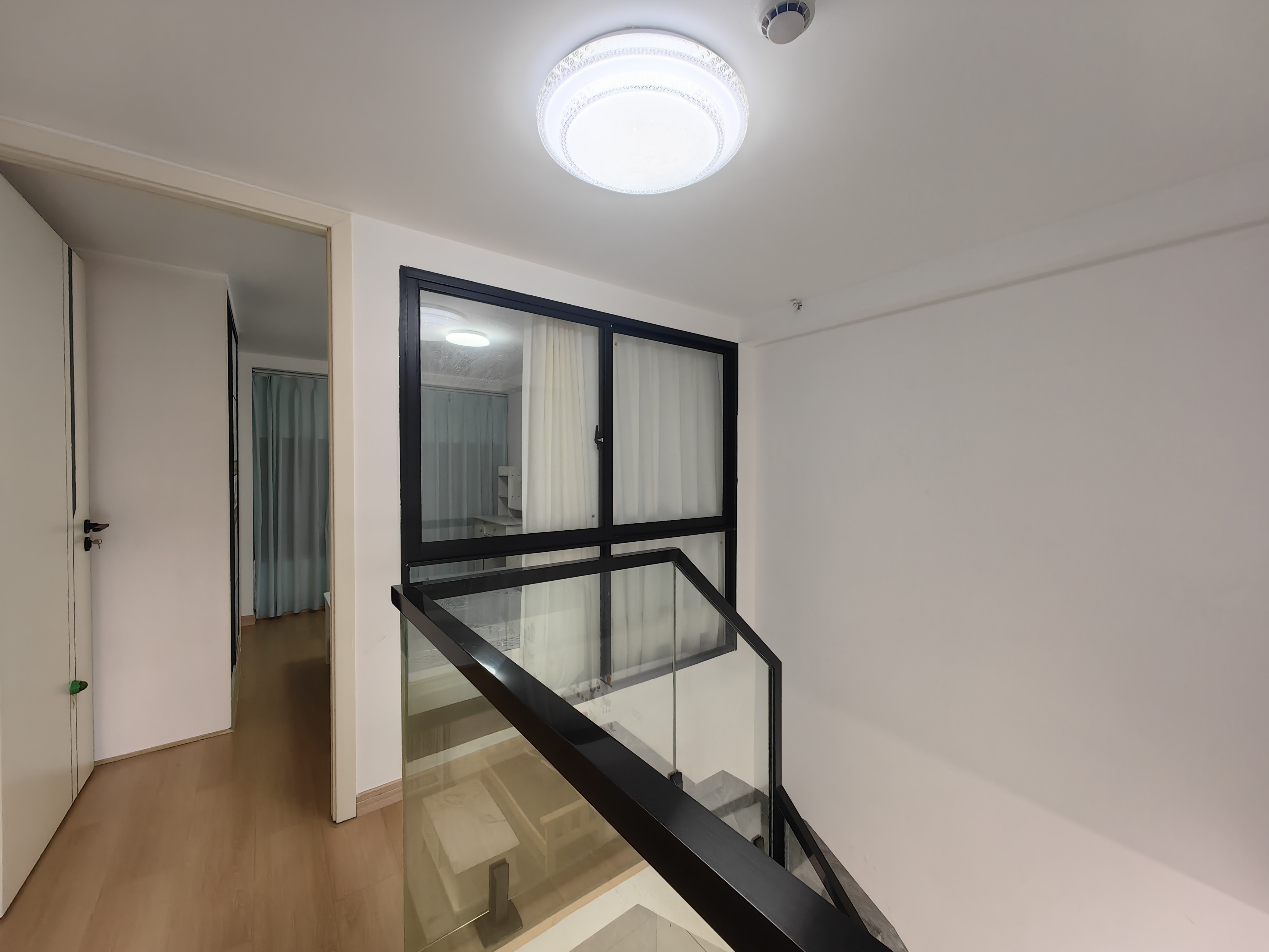 卓越江岸 2室1厅1卫 2600.0元/月 卓越江岸 2室1厅1卫 2600.0元/月室内图