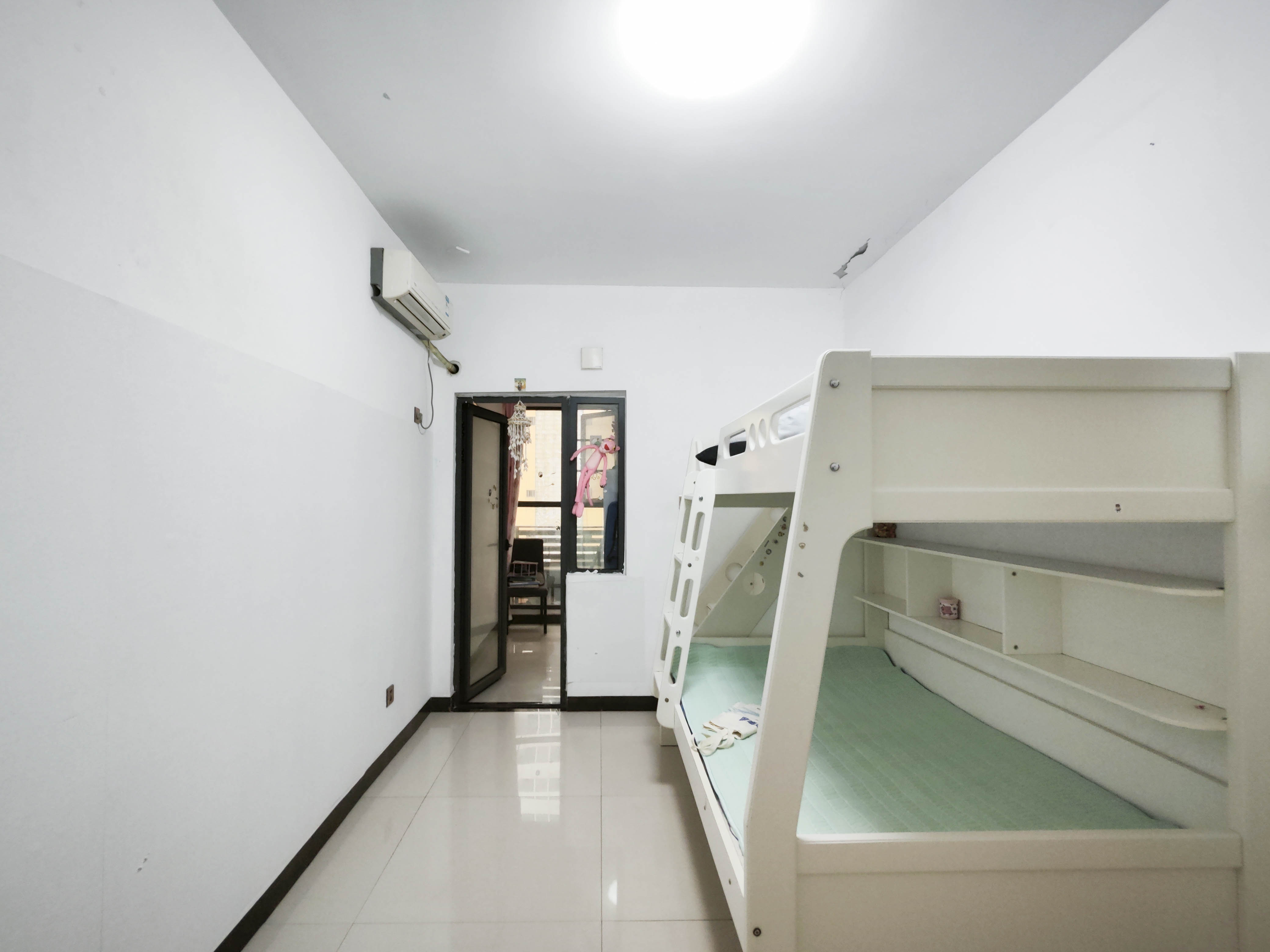 华悦城 3室2厅1卫 69.0万 华悦城 3室2厅1卫 69.0万卧室