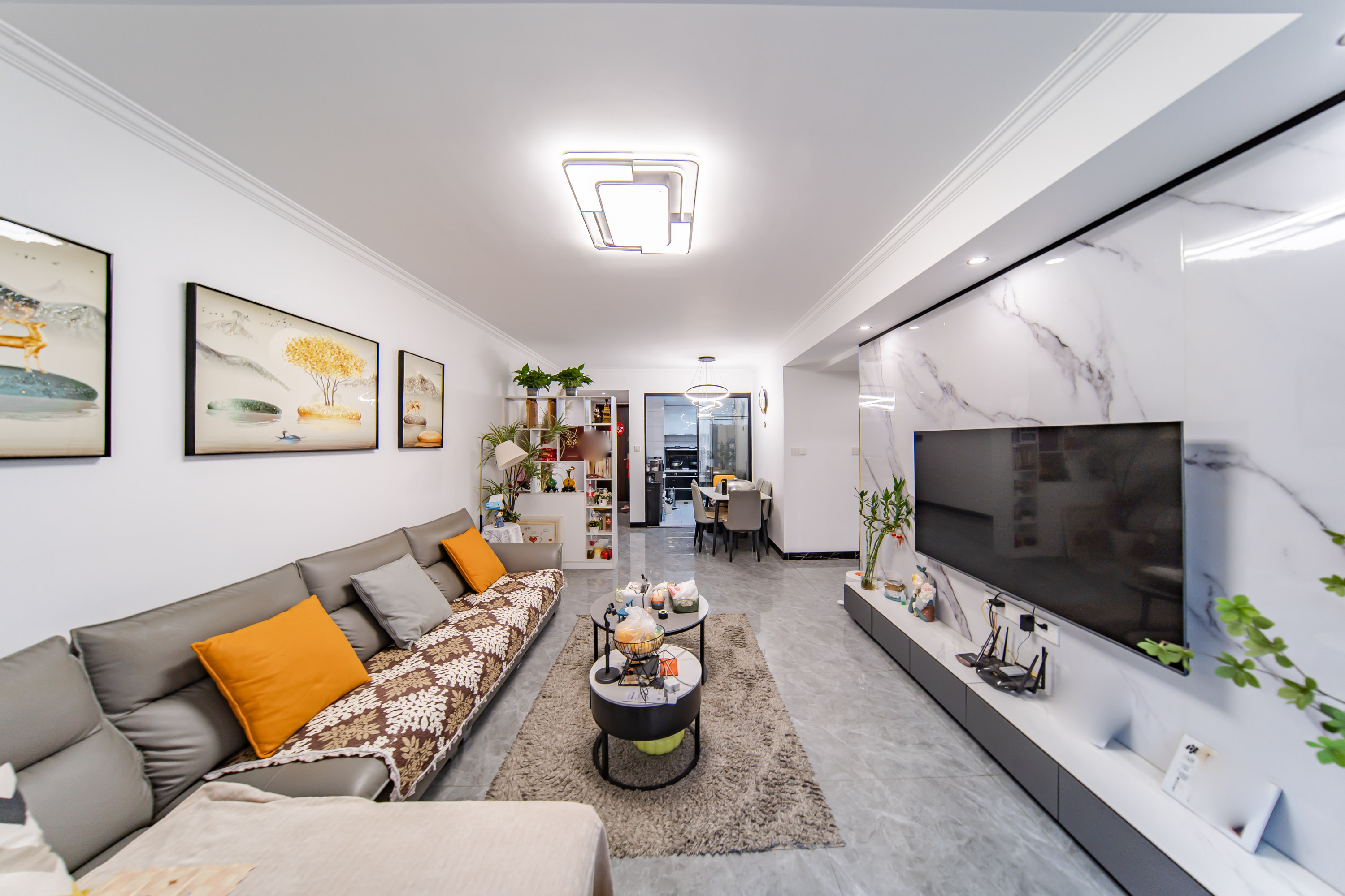 湘熙水郡(观澜海赋家园) 3室2厅2卫 139.8万 湘熙水郡(观澜海赋家园) 3室2厅2卫 139.8万客厅