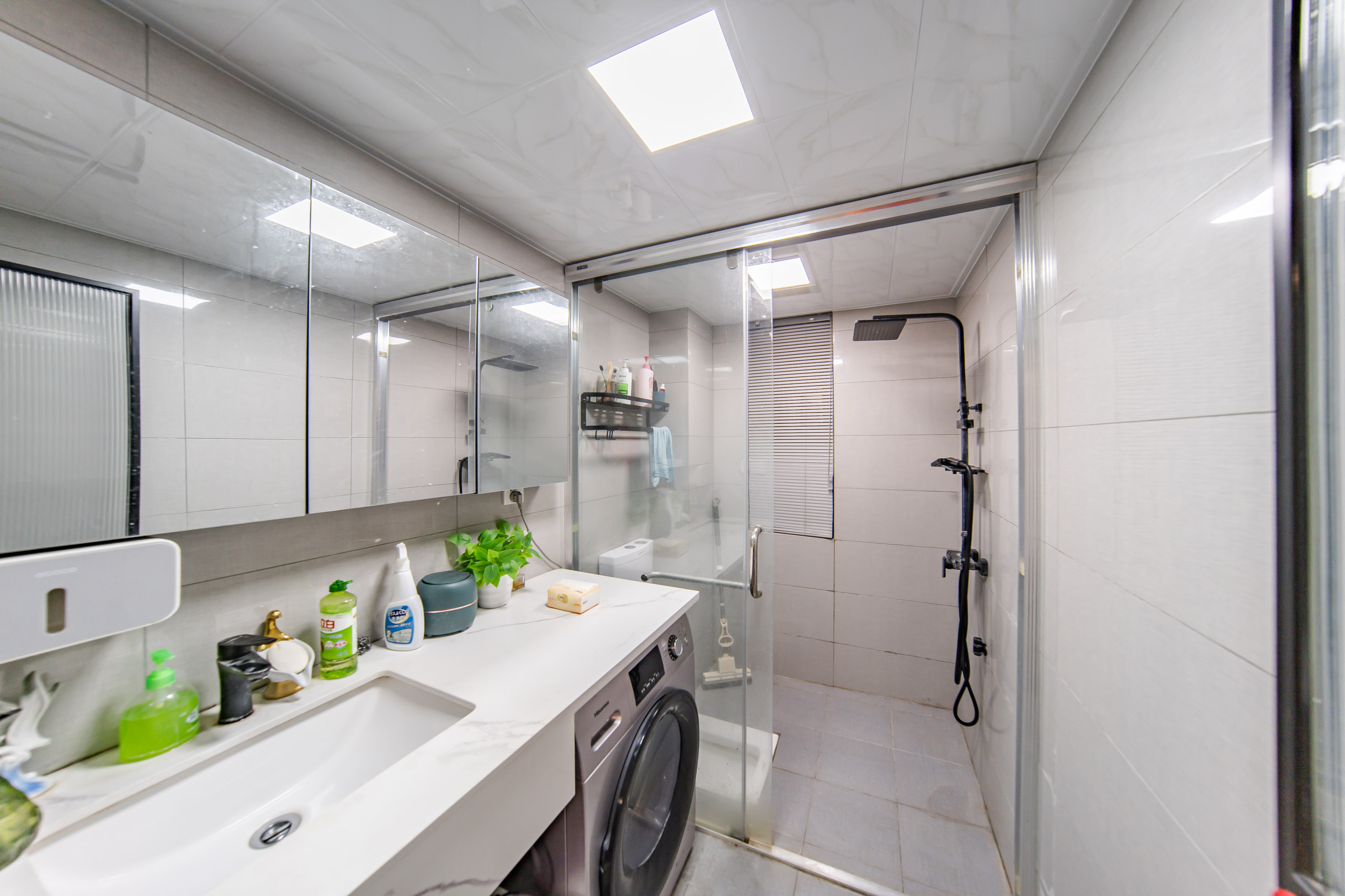 湘熙水郡(观澜海赋家园) 3室2厅2卫 139.8万 湘熙水郡(观澜海赋家园) 3室2厅2卫 139.8万卫生间