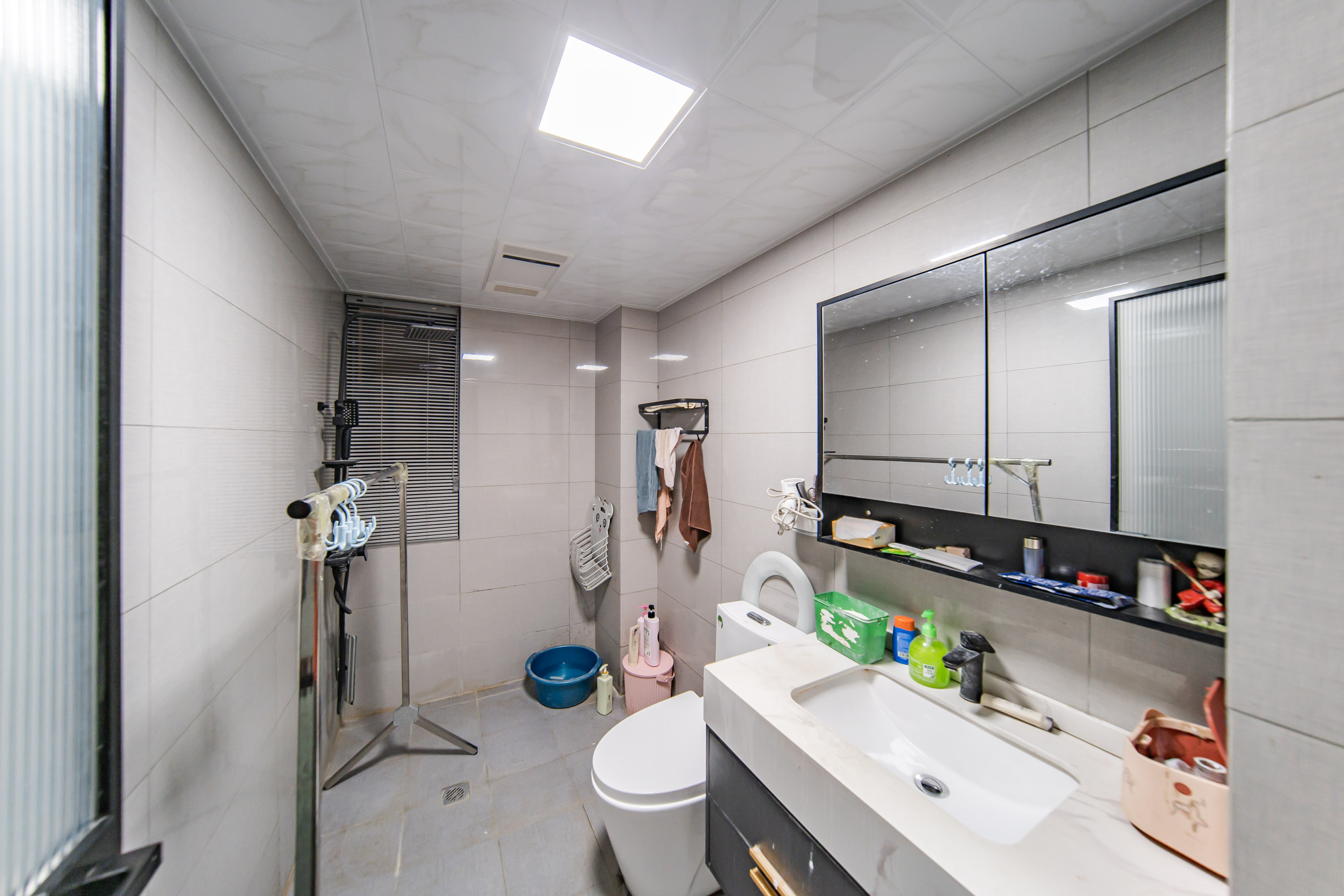 湘熙水郡(观澜海赋家园) 3室2厅2卫 139.8万 湘熙水郡(观澜海赋家园) 3室2厅2卫 139.8万卫生间