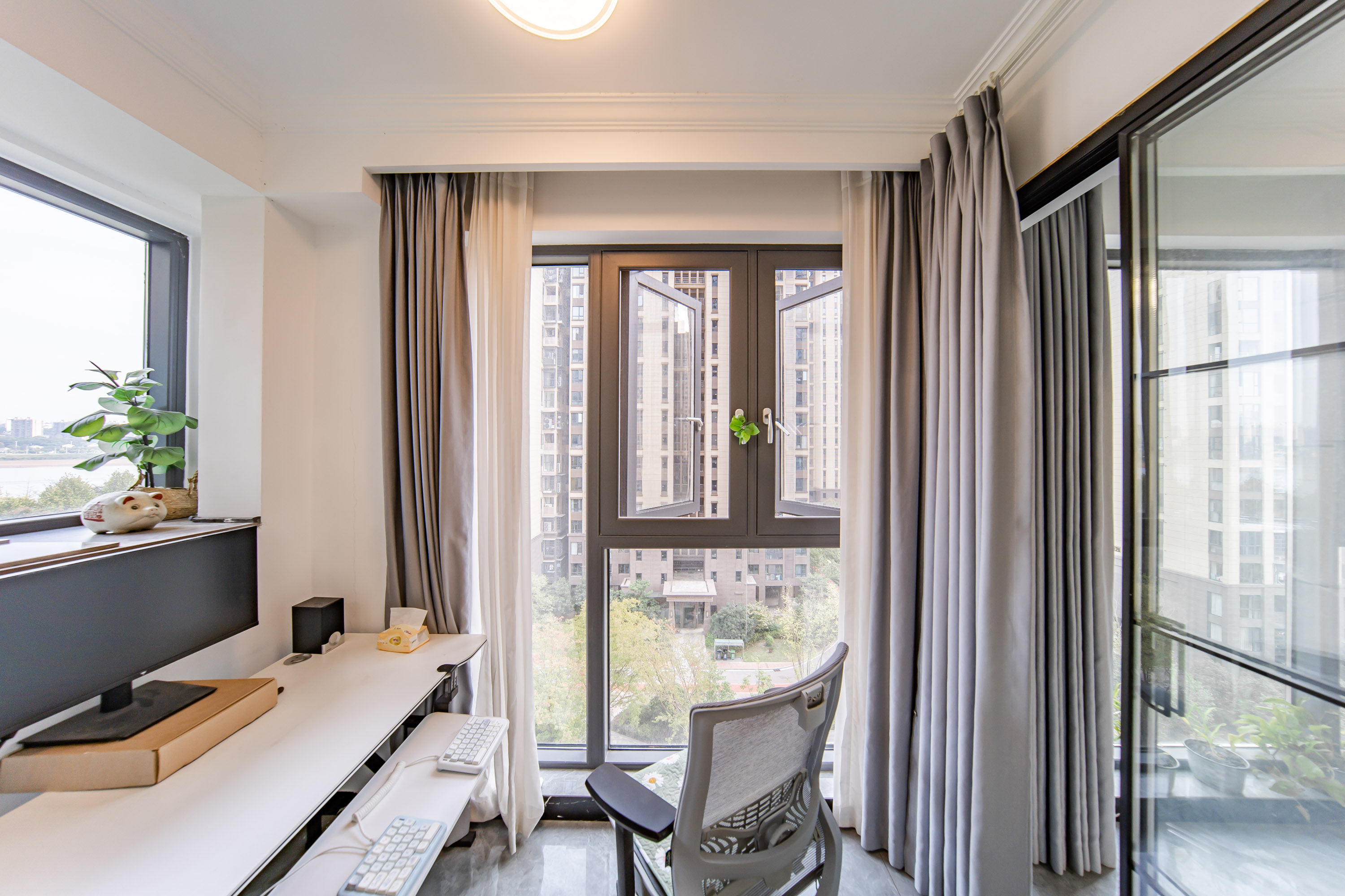 湘熙水郡(观澜海赋家园) 3室2厅2卫 139.8万 湘熙水郡(观澜海赋家园) 3室2厅2卫 139.8万阳台