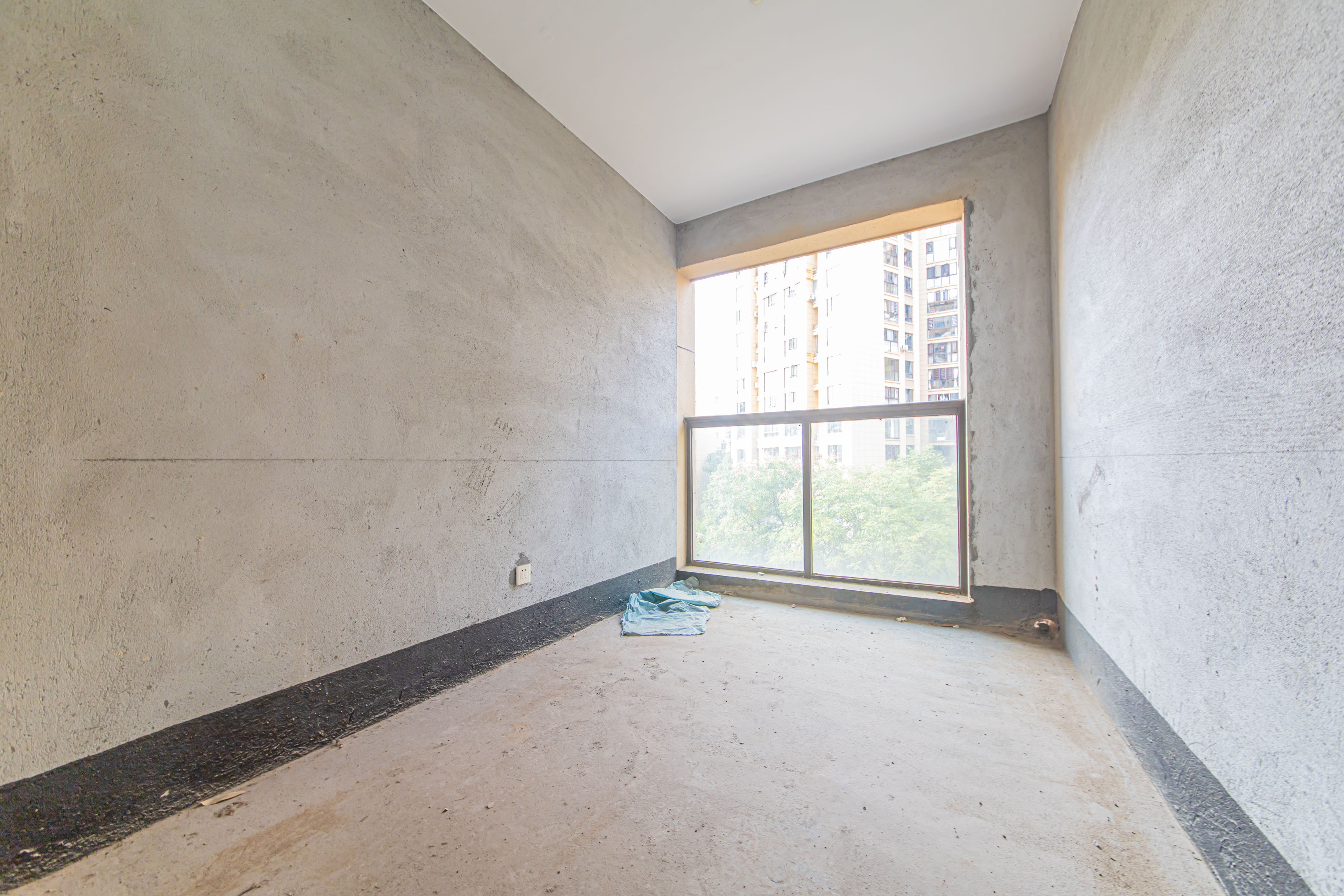 鑫远悦城(鑫远悦时代) 4室2厅2卫 110.0万 鑫远悦城(鑫远悦时代) 4室2厅2卫 110.0万卧室