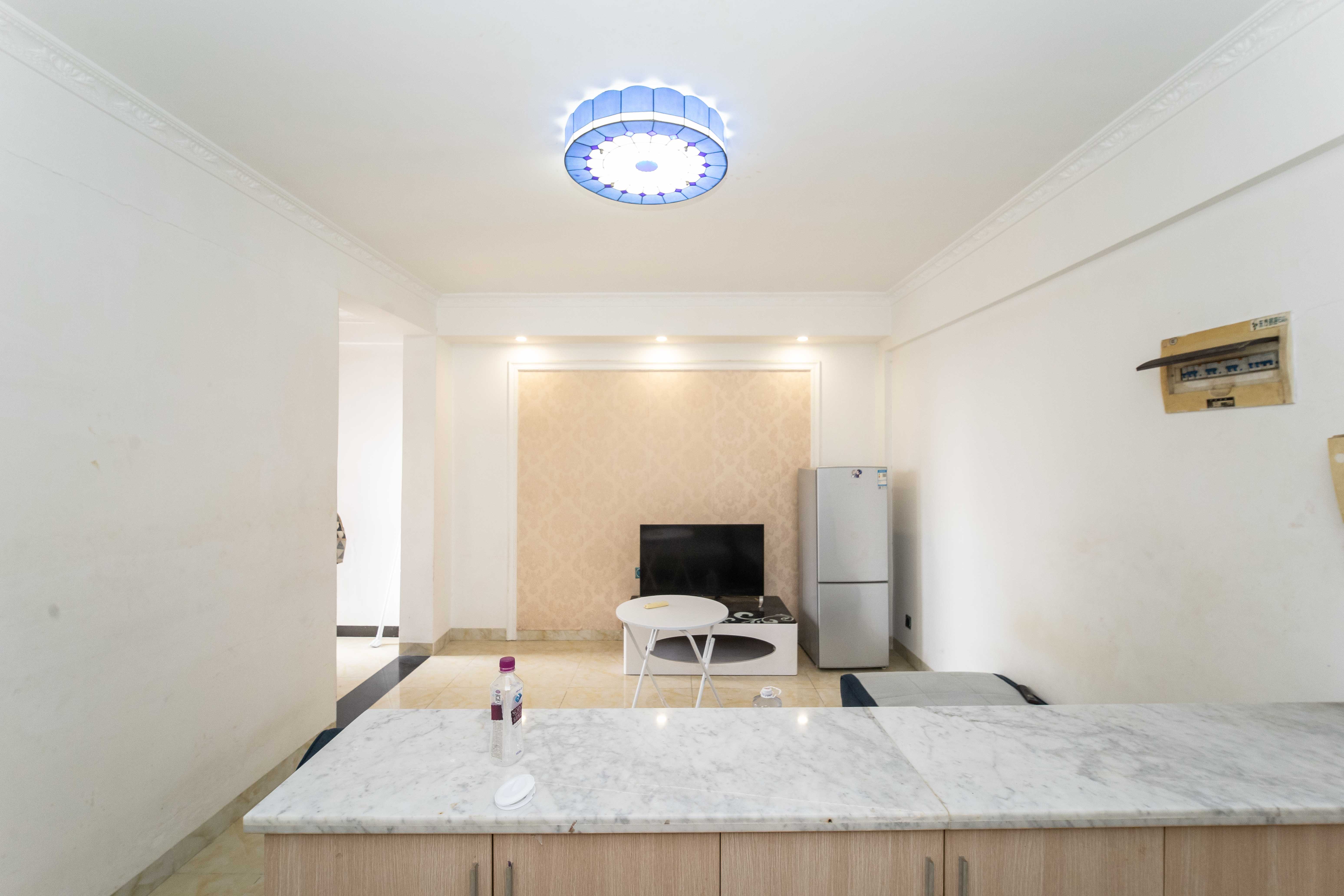 东方银座(东方摩卡) 1室1厅1卫 32.5万 东方银座(东方摩卡) 1室1厅1卫 32.5万客厅