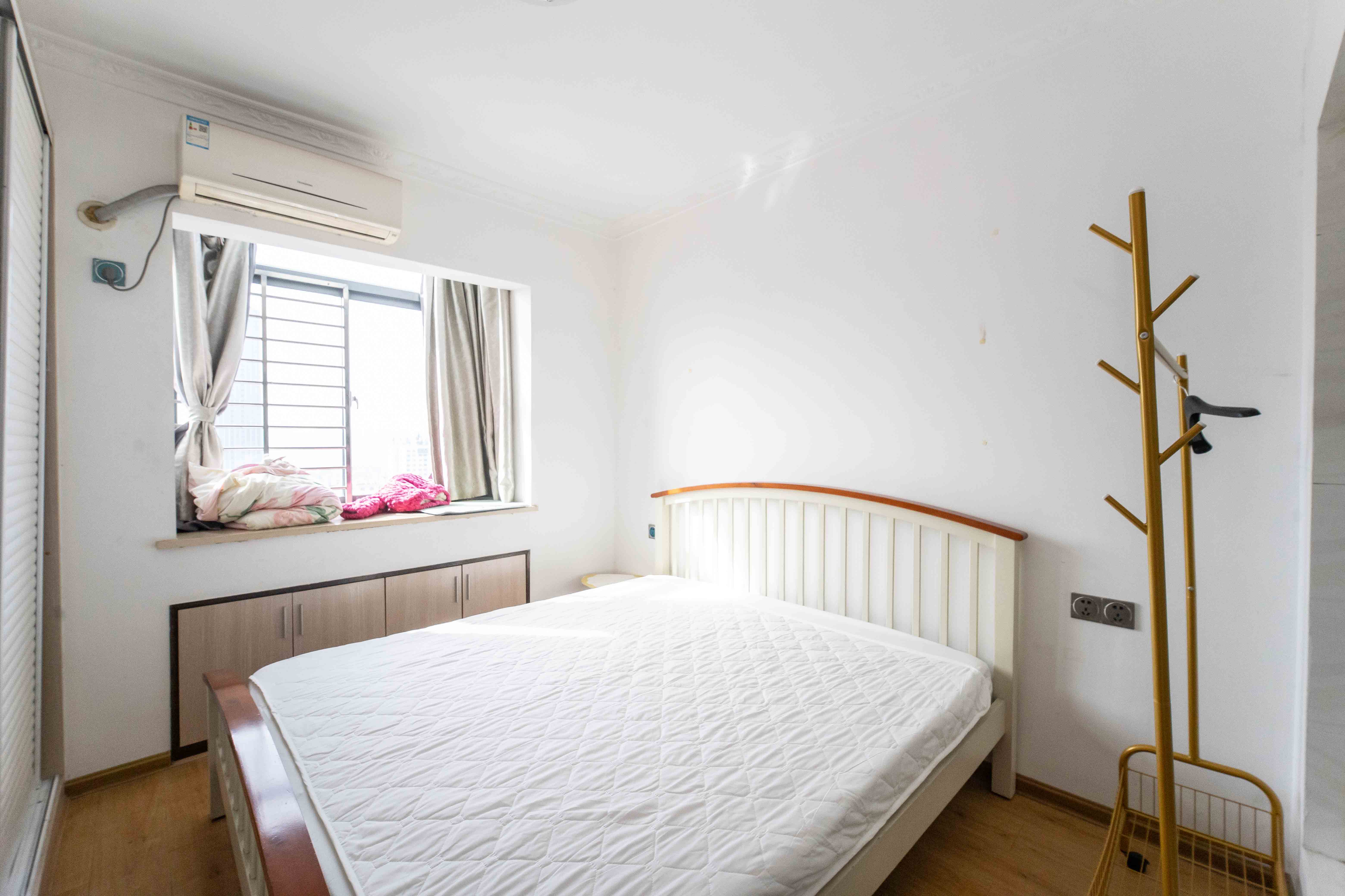 东方银座(东方摩卡) 1室1厅1卫 32.5万 东方银座(东方摩卡) 1室1厅1卫 32.5万卧室