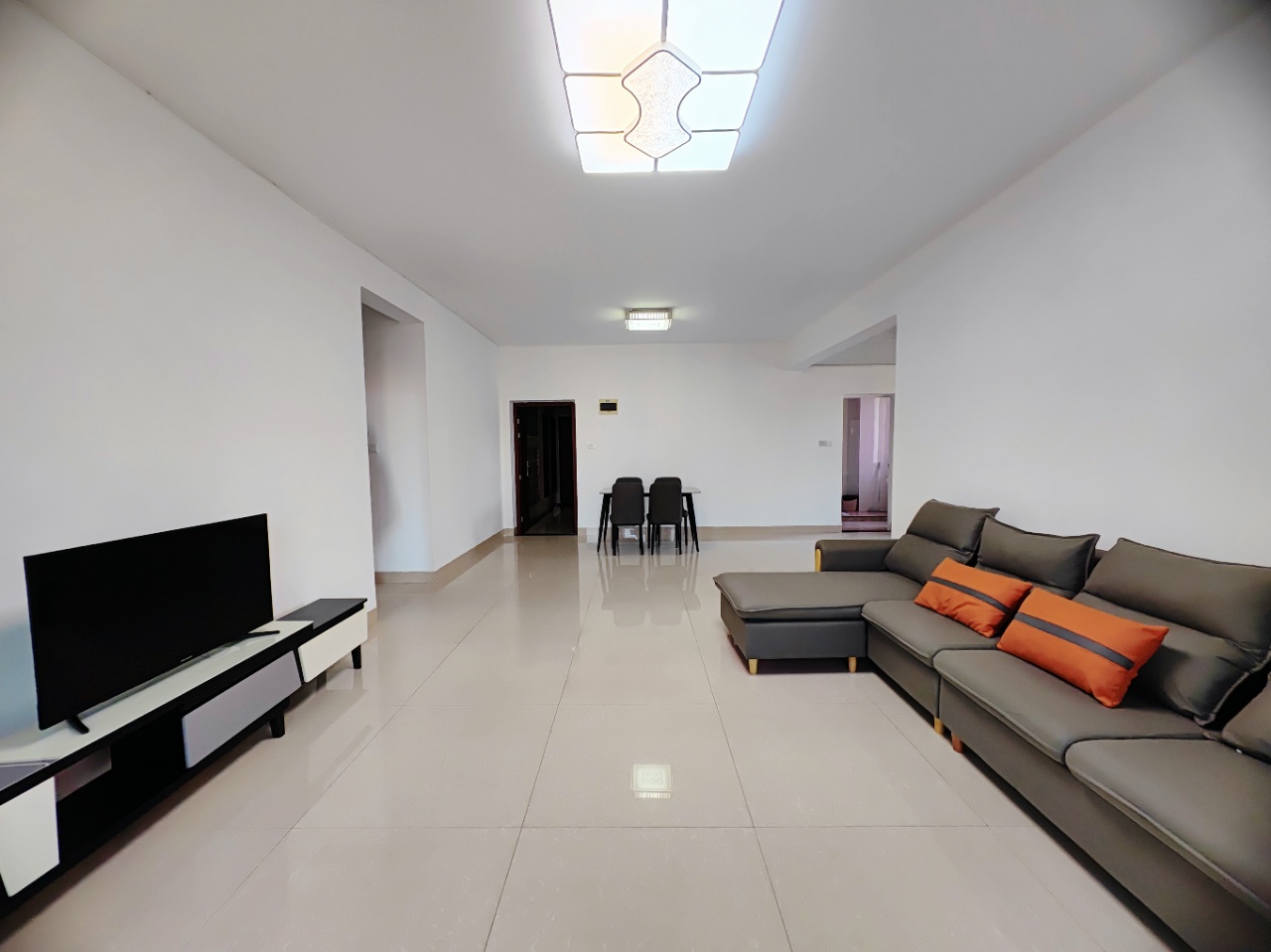 尚格名城花好悦园4期 4室2厅2卫 45.0万 尚格名城花好悦园4期 4室2厅2卫 45.0万室内图