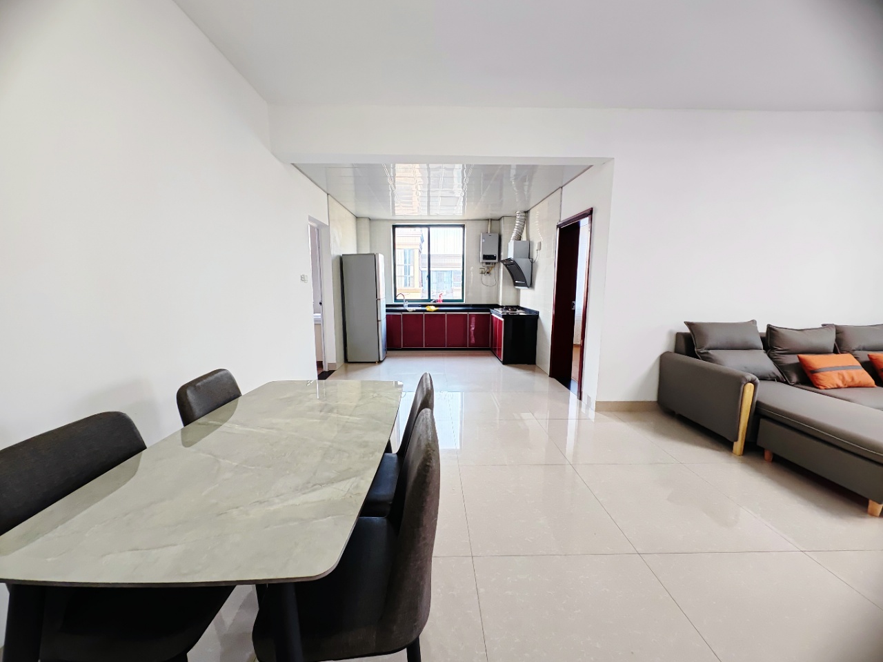 尚格名城花好悦园4期 4室2厅2卫 45.0万 尚格名城花好悦园4期 4室2厅2卫 45.0万室内图