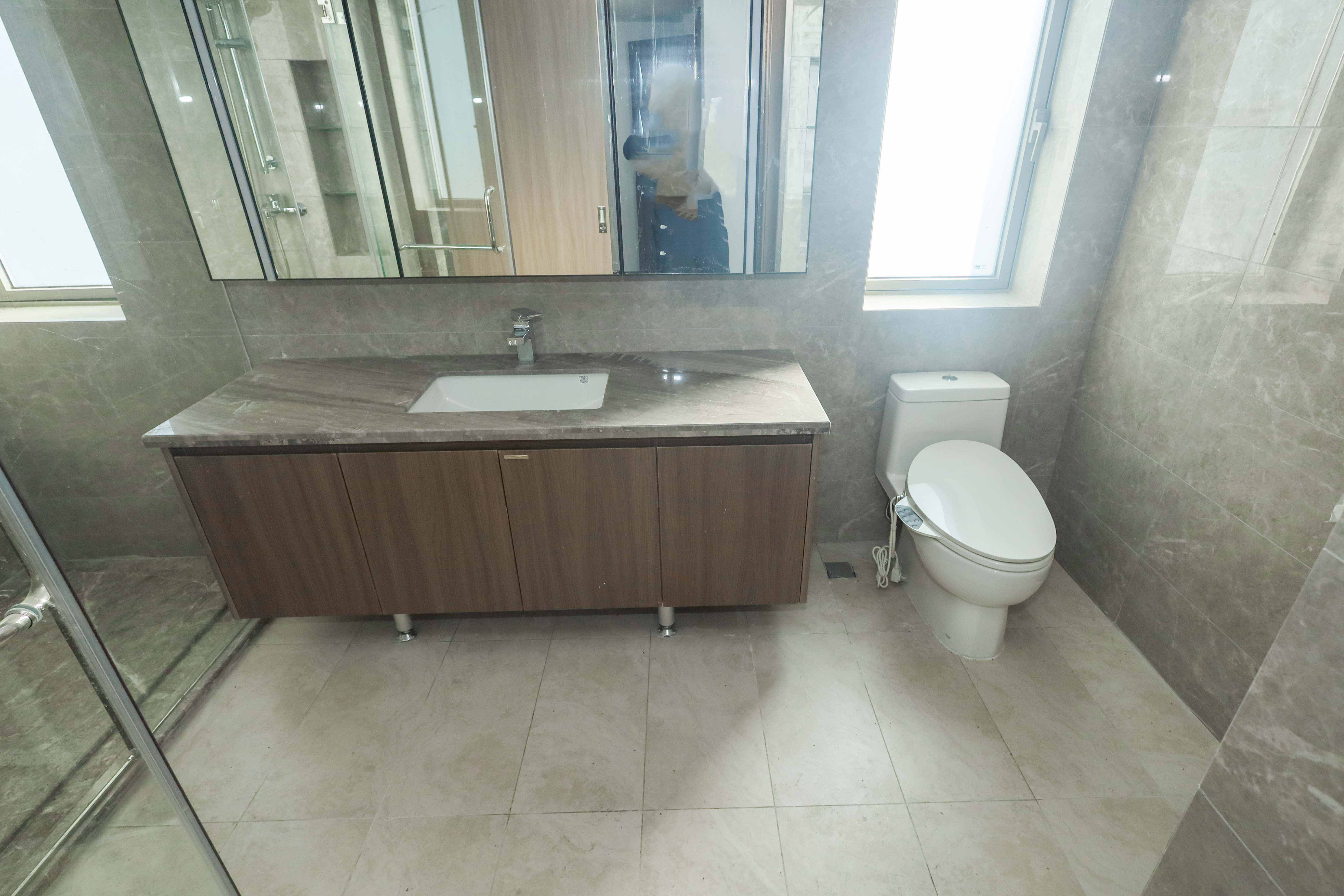 梅溪华府(新城金茂梦想华府) 4室2厅2卫 320.0万 梅溪华府(新城金茂梦想华府) 4室2厅2卫 320.0万卫生间