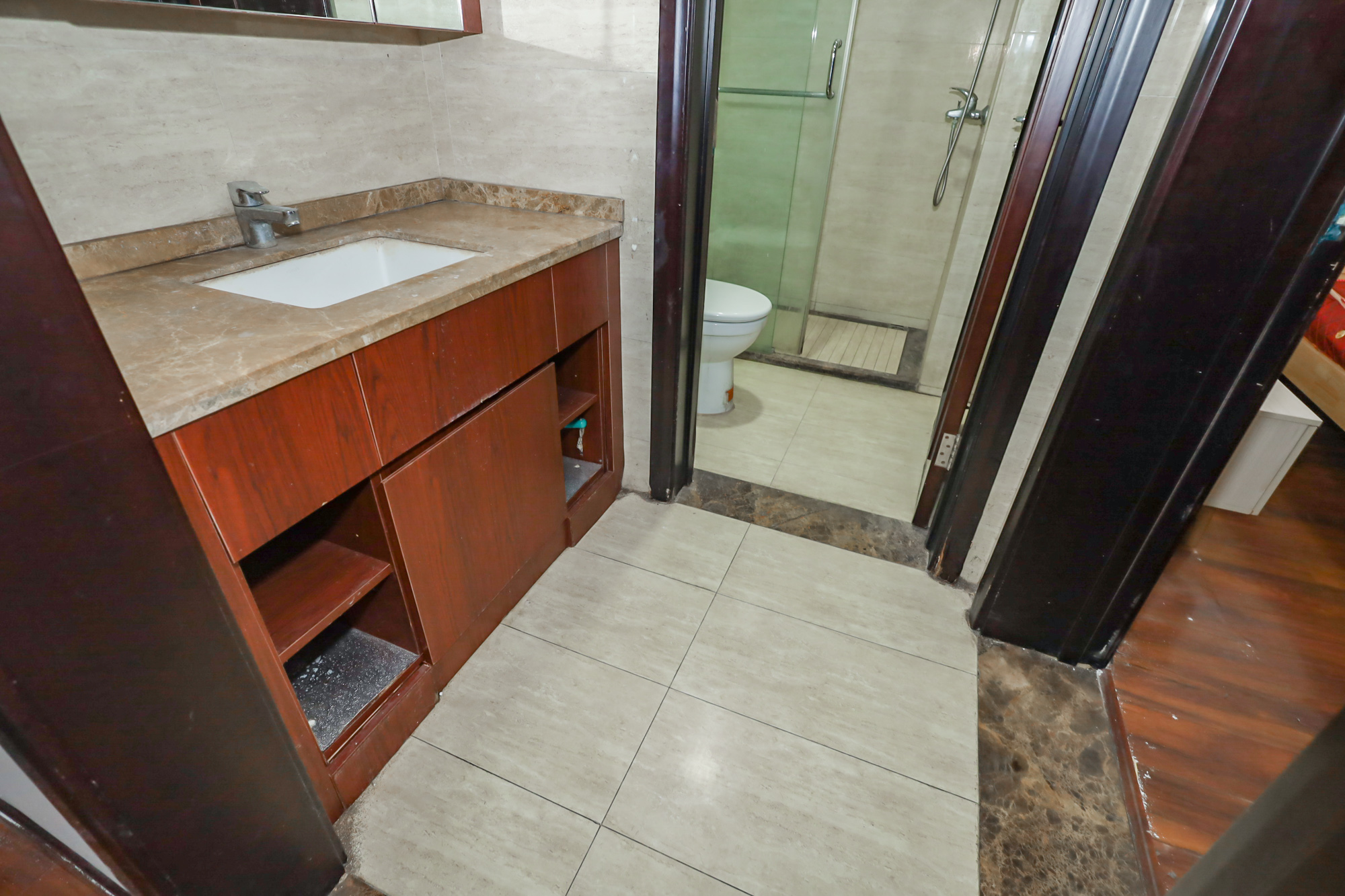 绿地中央广场  3室2厅2卫    158.0万其他