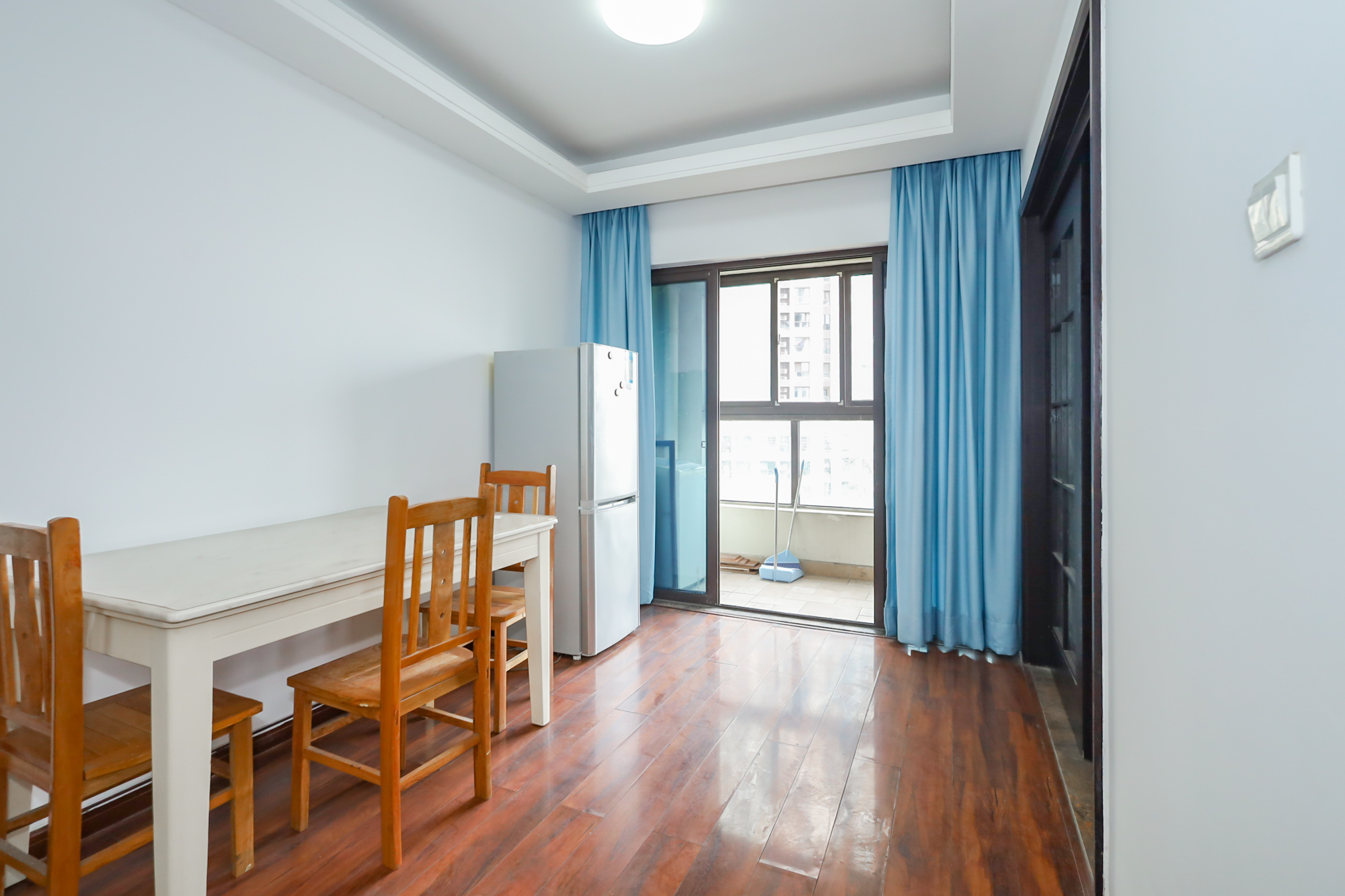 绿地中央广场  3室2厅2卫    158.0万其他