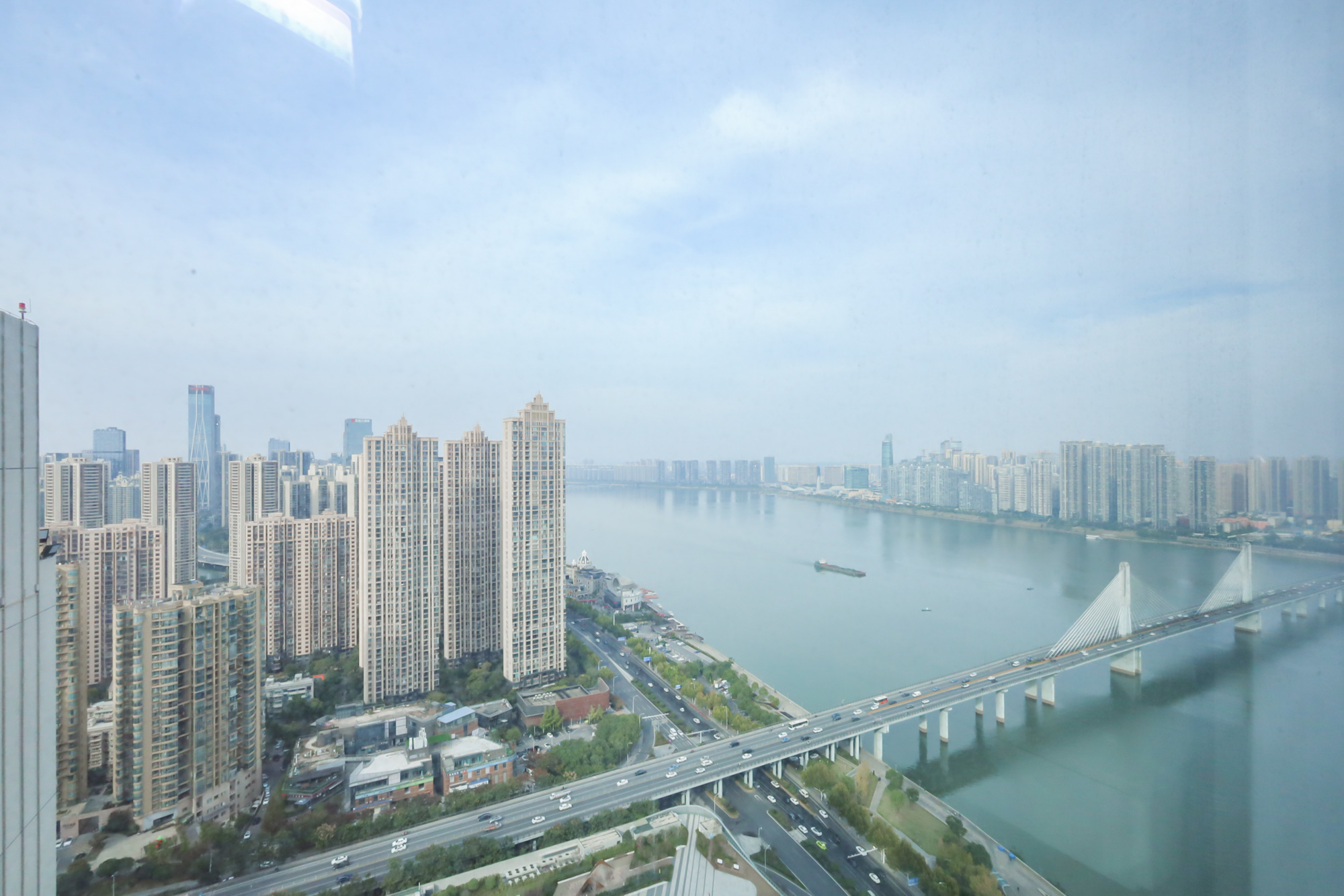保利天禧C区  4室2厅3卫   750.00万其他
