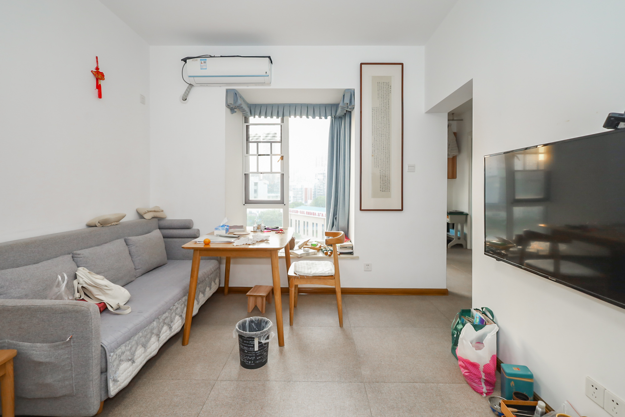 华韵城市海岸(城市水岸苑) 2室1厅1卫 67.5万 华韵城市海岸(城市水岸苑) 2室1厅1卫 67.5万客厅