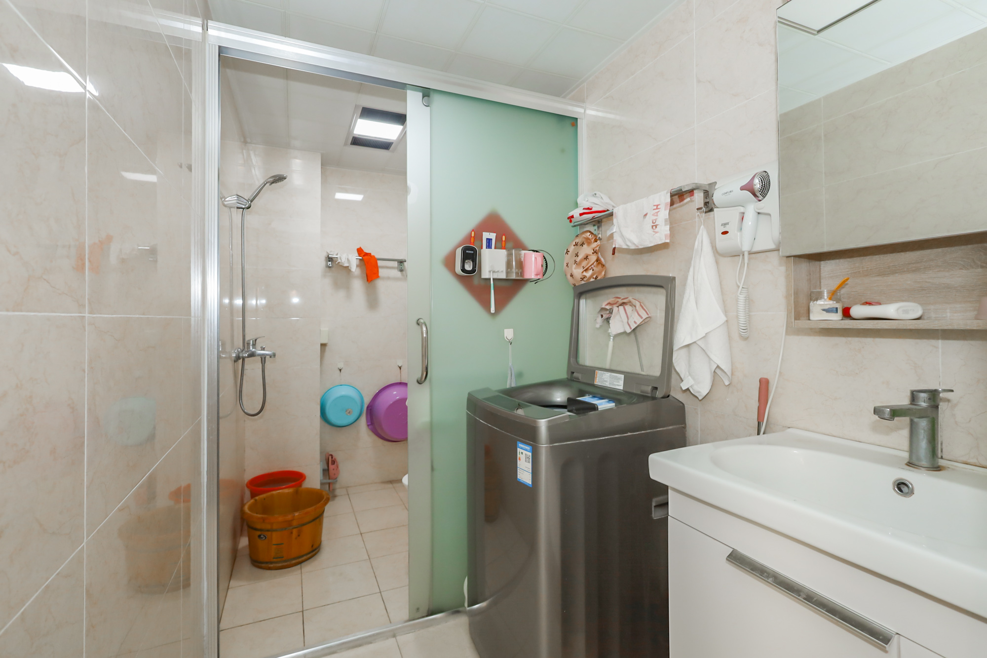 华韵城市海岸(城市水岸苑) 2室1厅1卫 67.5万 华韵城市海岸(城市水岸苑) 2室1厅1卫 67.5万卫生间