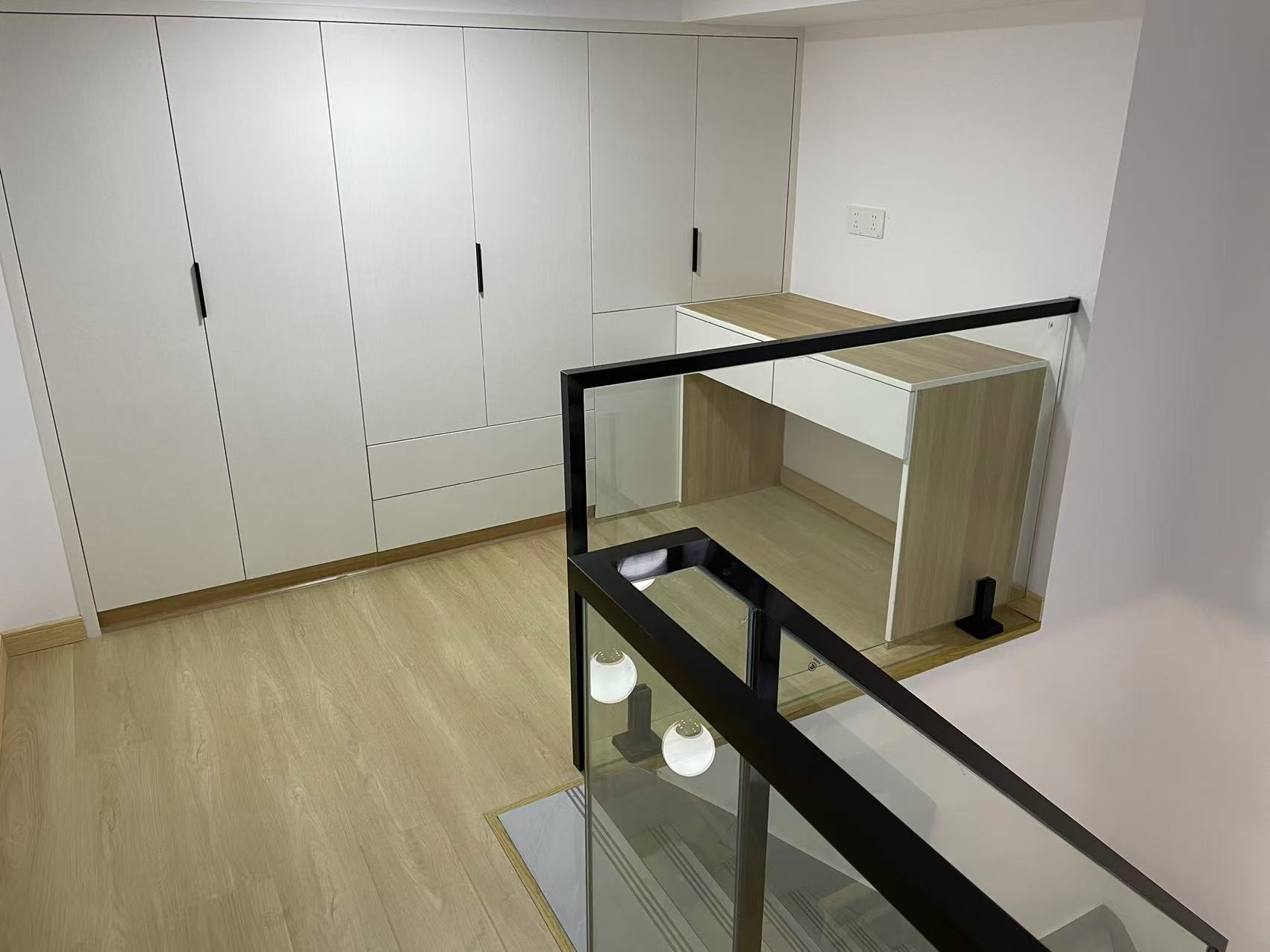 天鸿天府(天鸿中央大院) 1室2厅1卫 1800.0元/月 天鸿天府(天鸿中央大院) 1室2厅1卫 1800.0元/月室内图