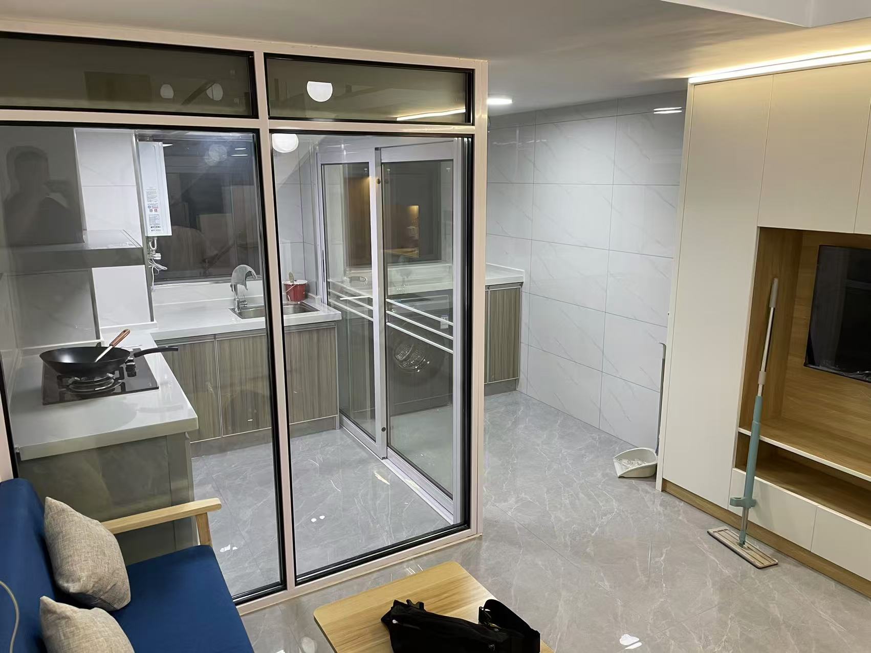 天鸿天府(天鸿中央大院) 1室2厅1卫 1800.0元/月 天鸿天府(天鸿中央大院) 1室2厅1卫 1800.0元/月室内图