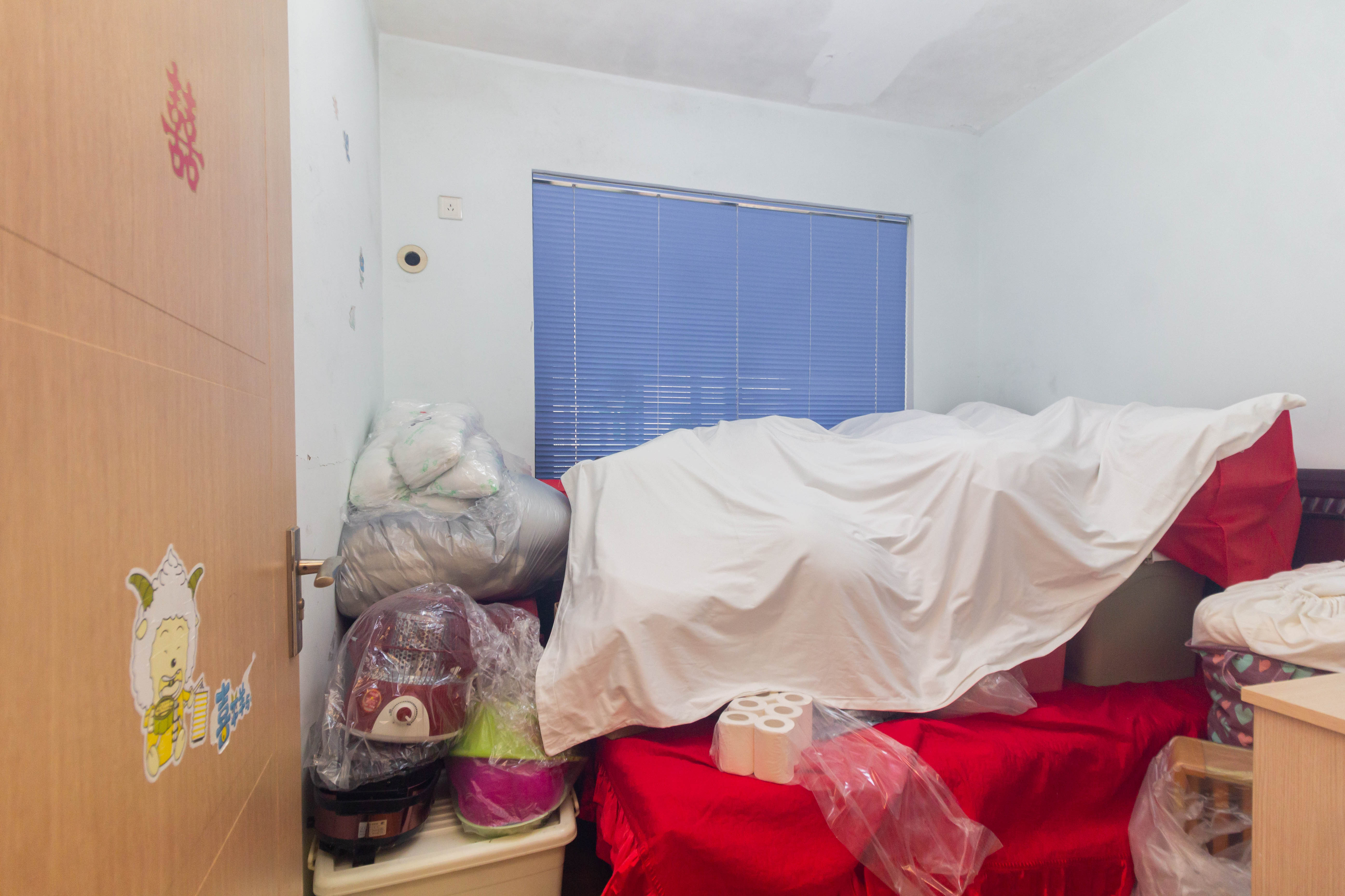 华天LOHO小镇  3室2厅2卫    56.8万 华天LOHO小镇  3室2厅2卫    56.8万卧室