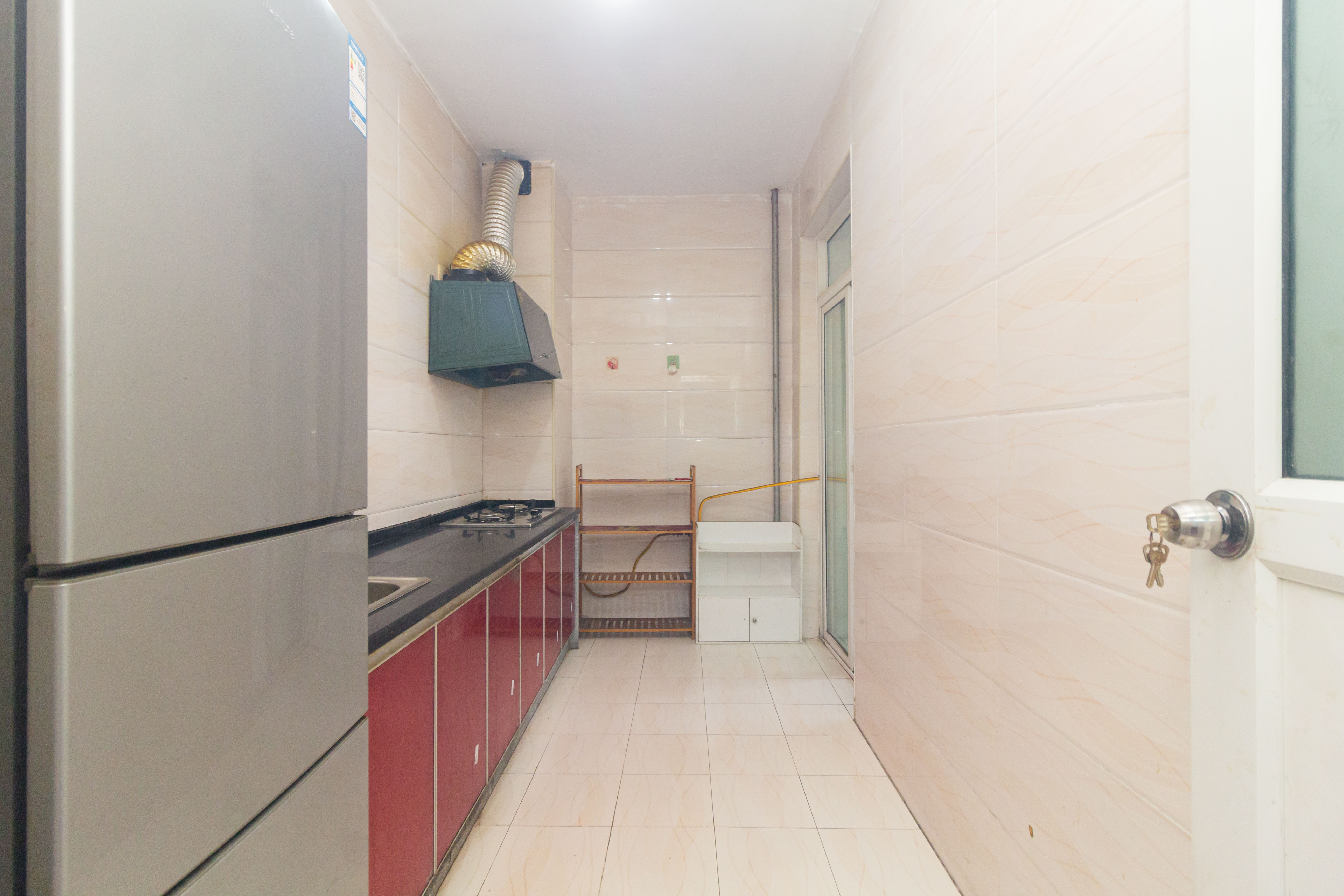 圣力华苑 1室3厅1卫 68.8万 圣力华苑 1室3厅1卫 68.8万厨房