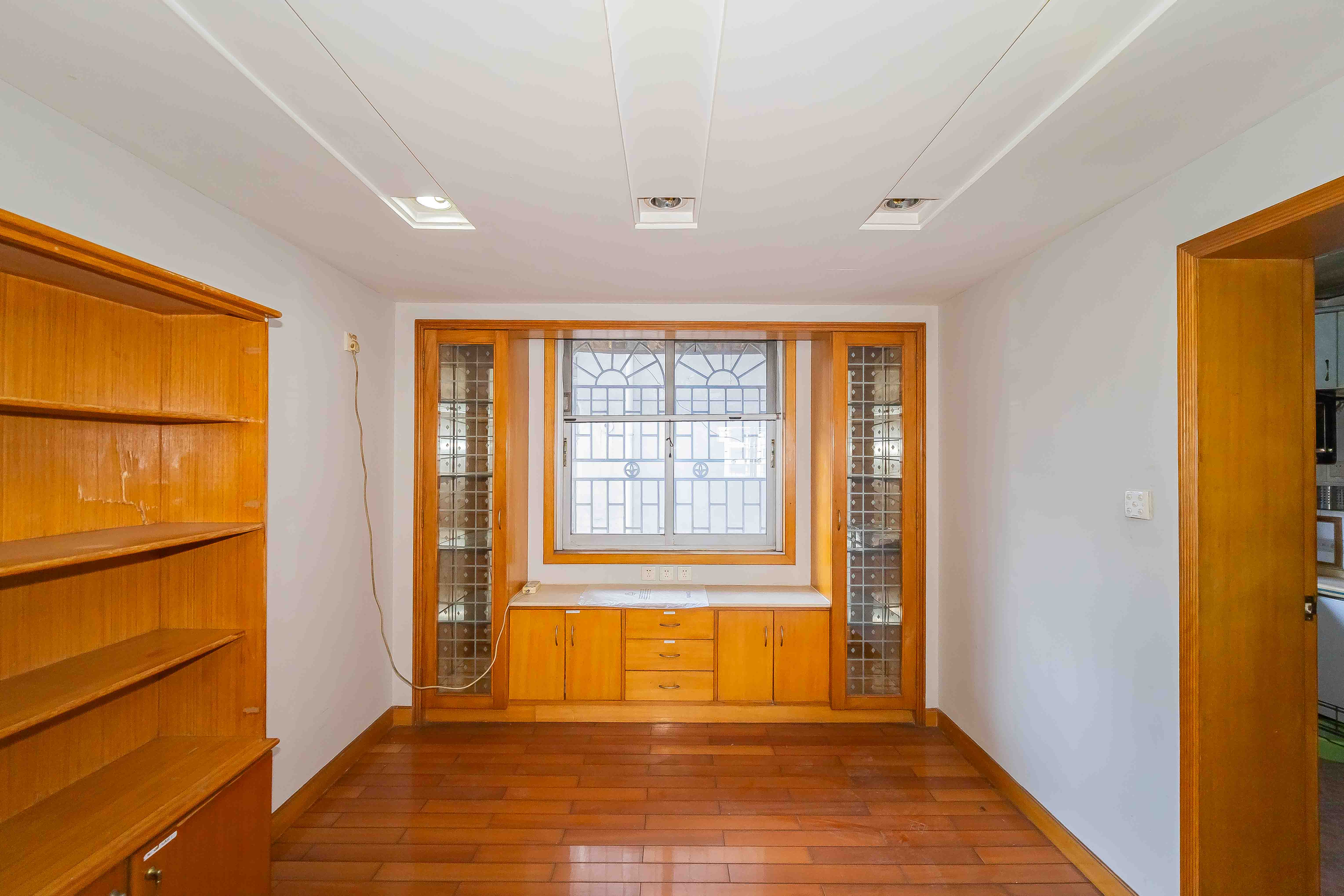 鸿园小区 3室2厅2卫 108.0万 鸿园小区 3室2厅2卫 108.0万客厅