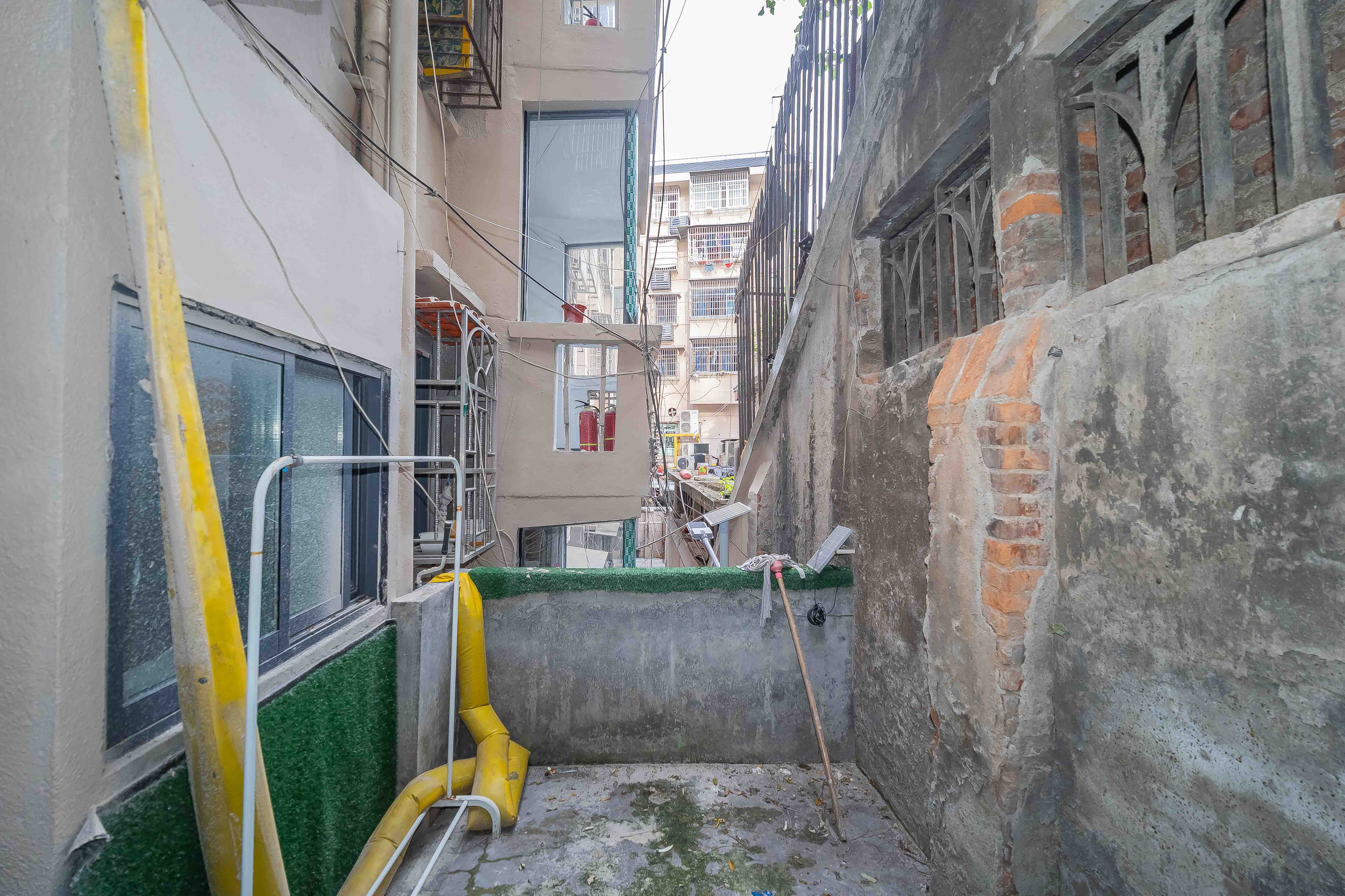 铁路边宿舍（白沙路167号）  3室1厅1卫   82.00万阳台