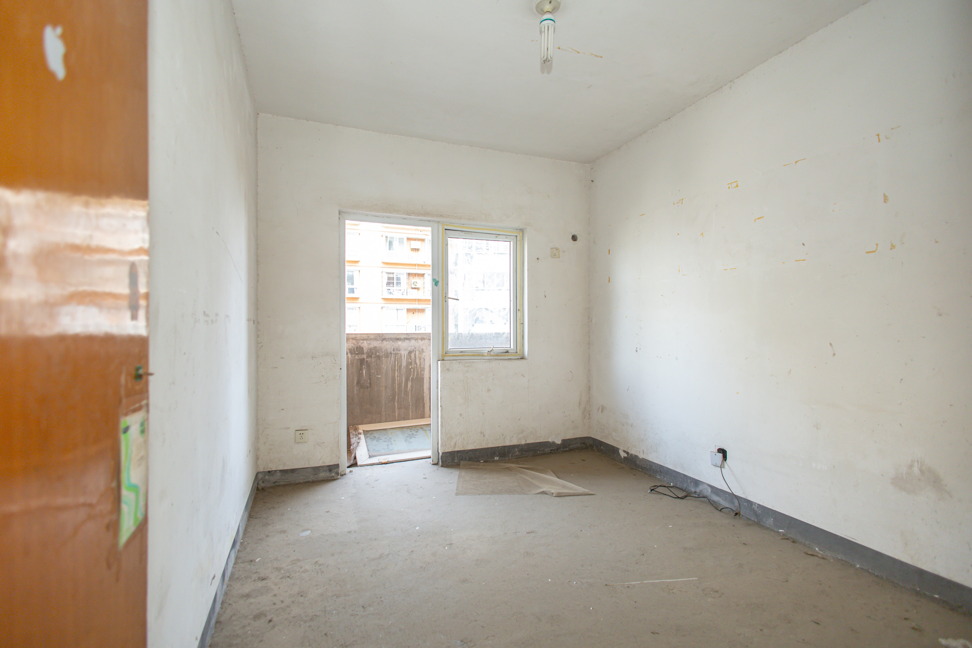 晶华美地  3室2厅2卫    69.8万 晶华美地  3室2厅2卫    69.8万卧室