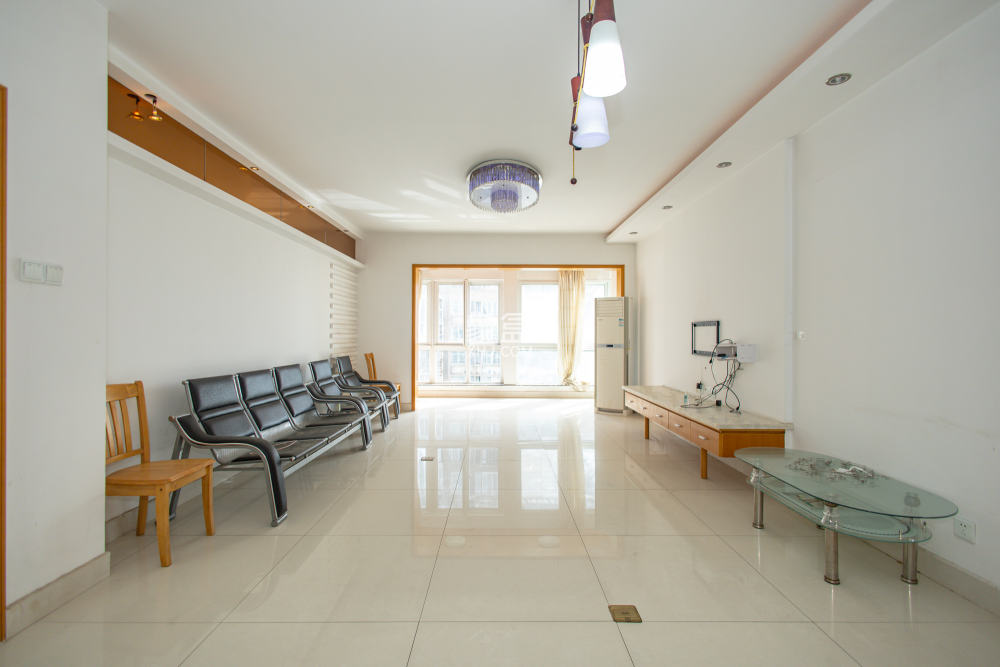 紫晶城  3室2厅2卫    85.0万