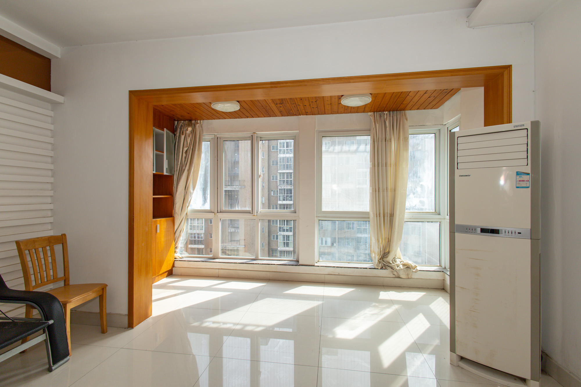 紫晶城  3室2厅2卫    85.0万 紫晶城  3室2厅2卫    85.0万阳台