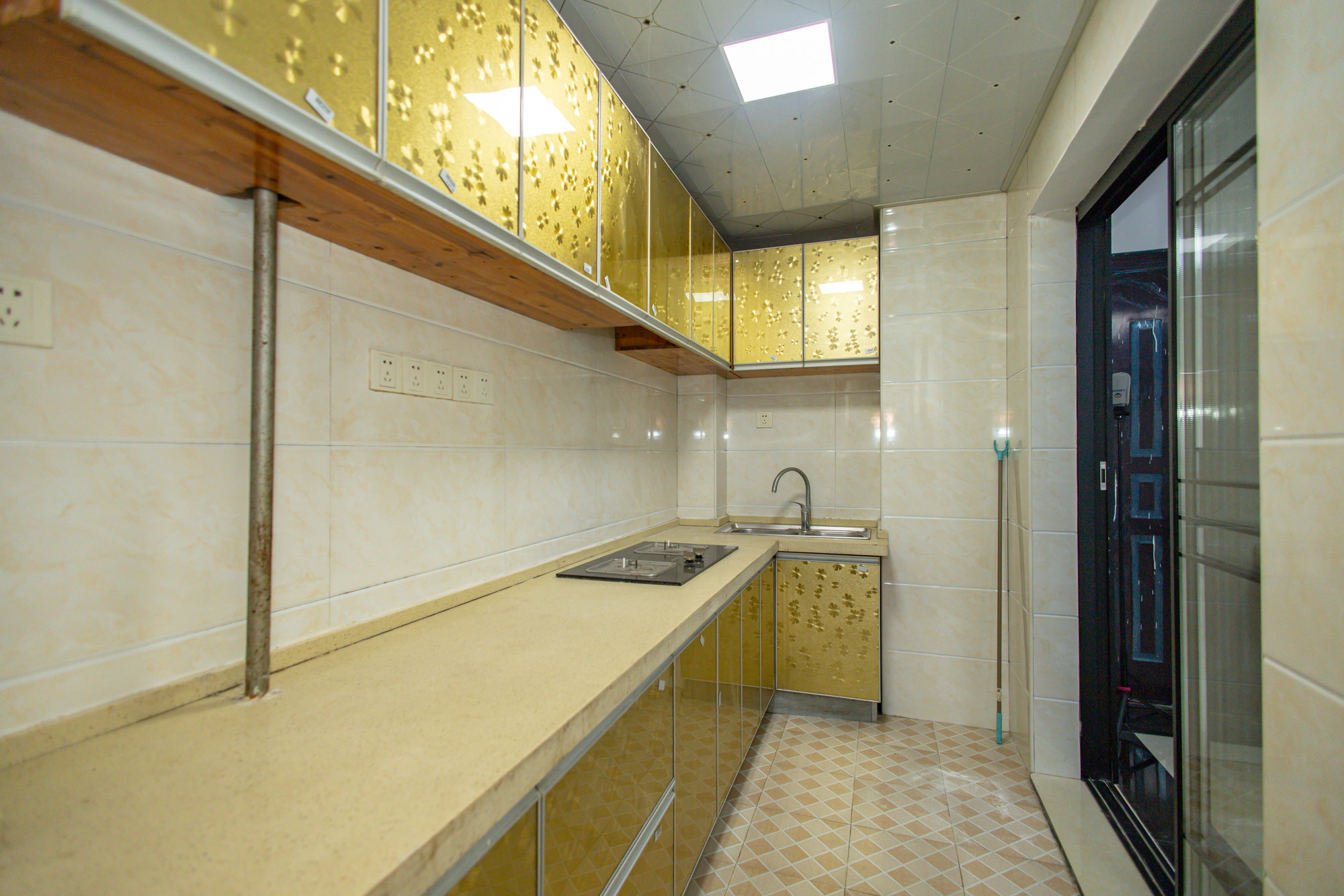 时代星城 3室2厅2卫 59.69万 时代星城 3室2厅2卫 59.69万厨房