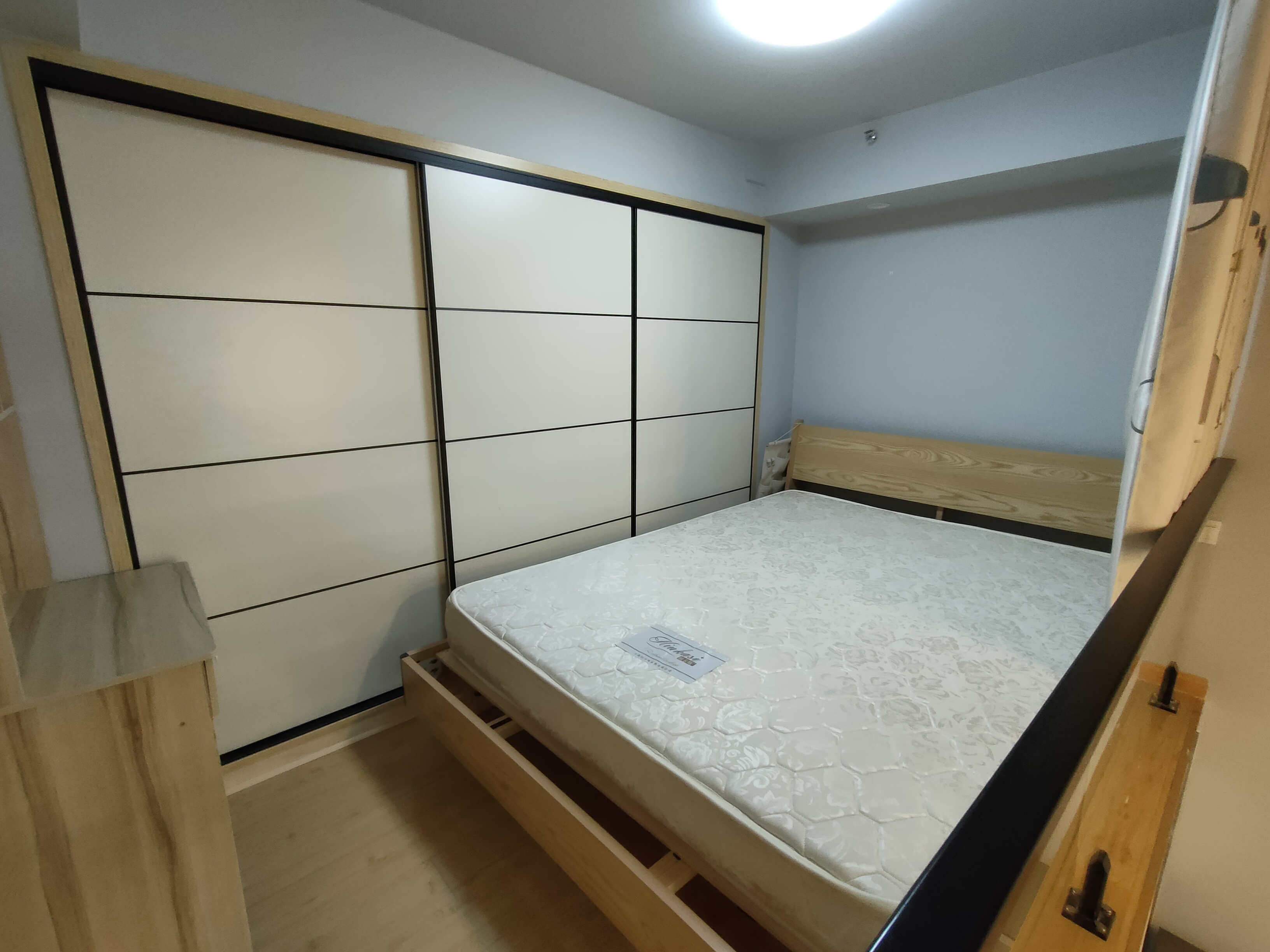 东盈商业广场(华泉城市广场) 2室1厅1卫 2600.0元/月 东盈商业广场(华泉城市广场) 2室1厅1卫 2600.0元/月室内图