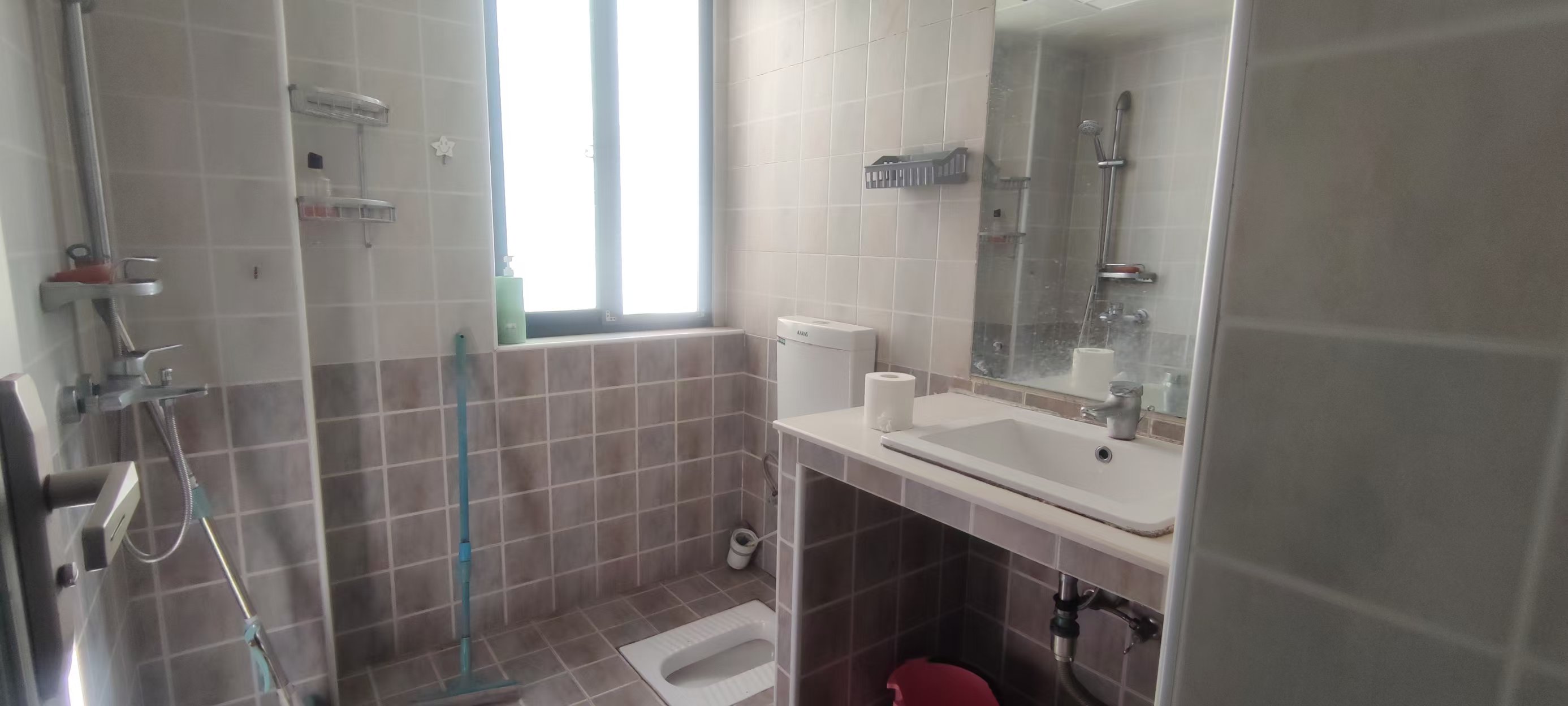 钱隆学府一、二期 2室2厅1卫 2400.0元/月 钱隆学府一、二期 2室2厅1卫 2400.0元/月室内图