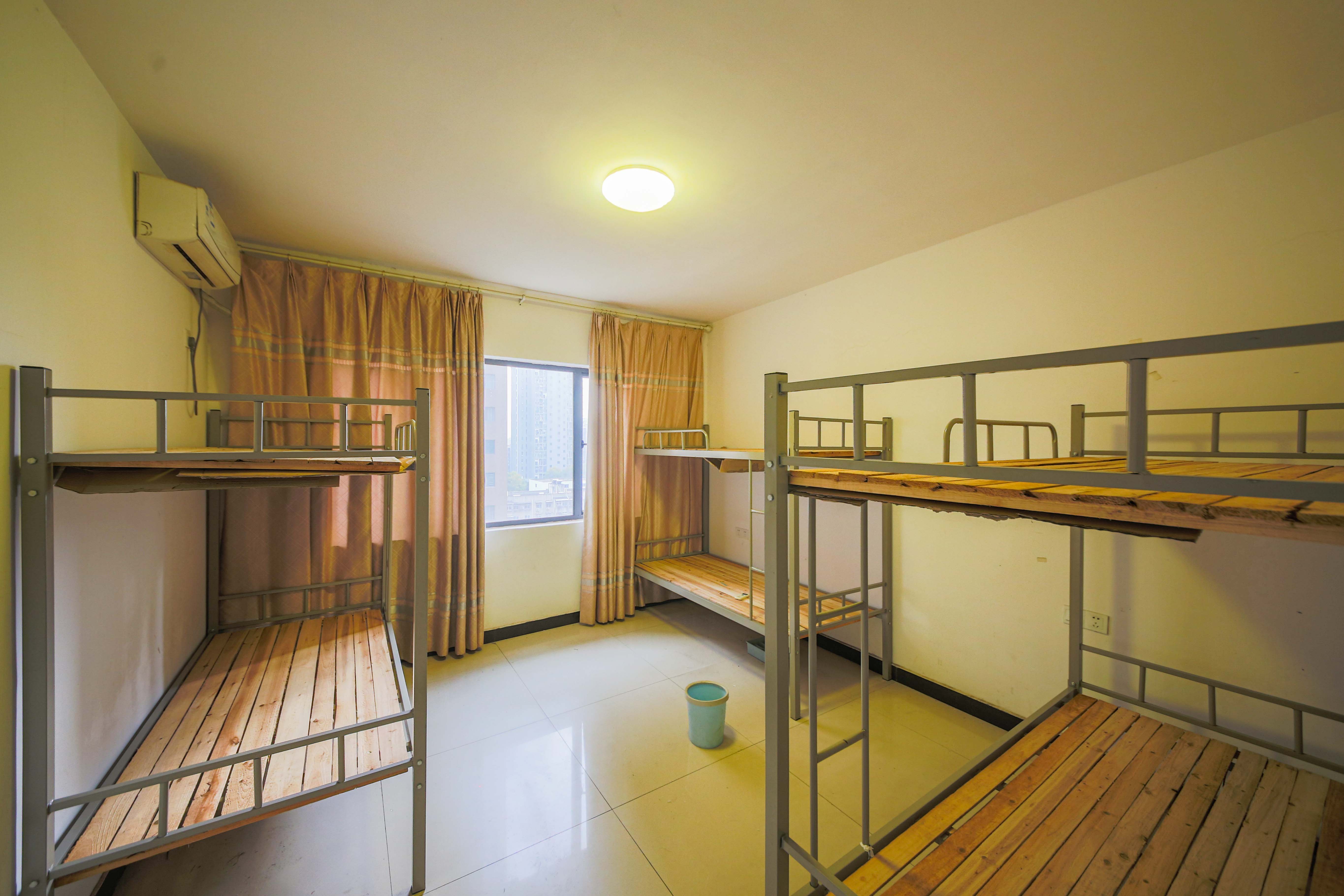 兴隆景苑  3室2厅1卫   110.00万卧室