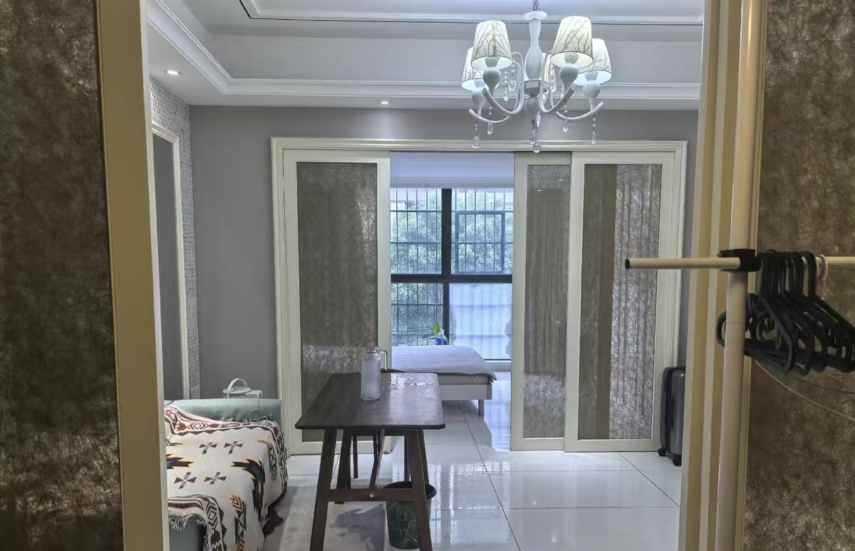 紫金花园 2室2厅1卫 1380.0元/月 紫金花园 2室2厅1卫 1380.0元/月室内图