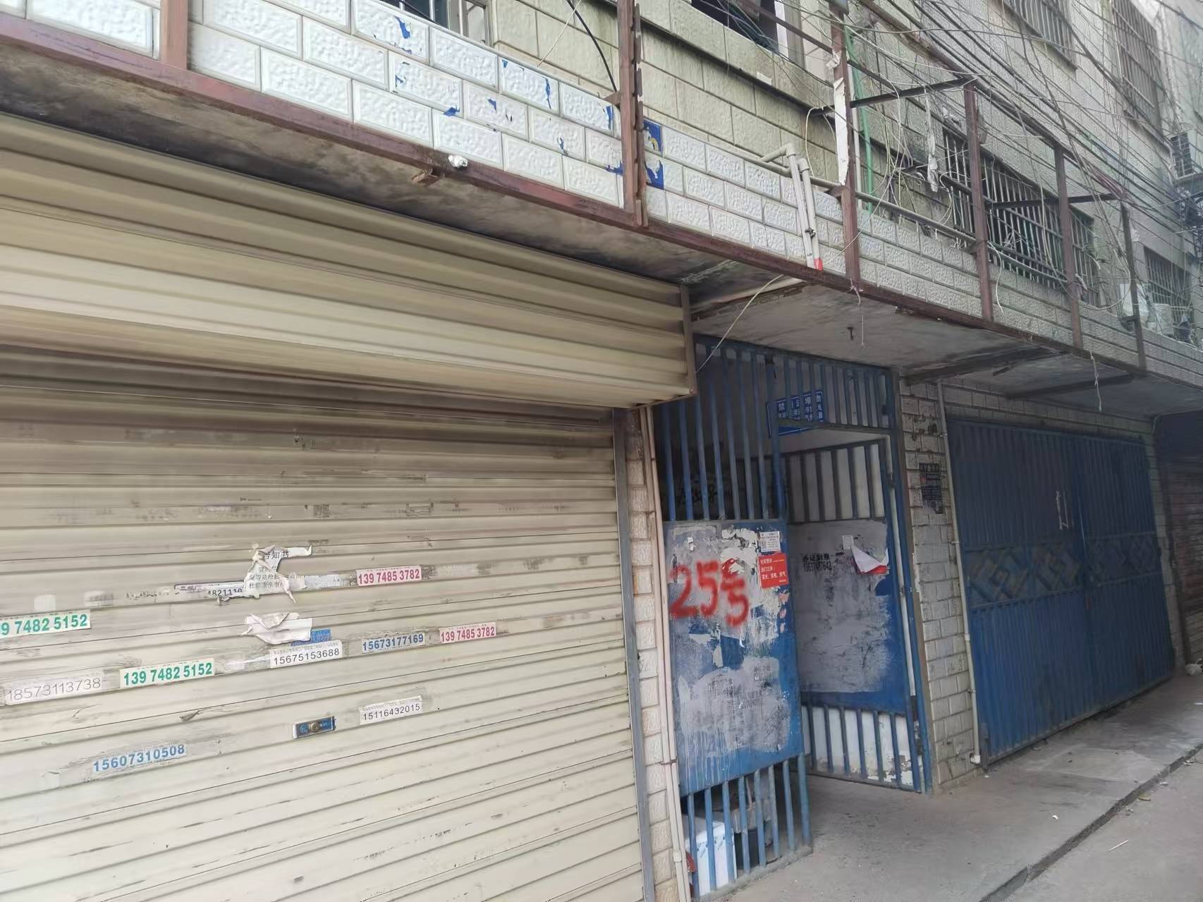 洞井商贸城 1室1厅1卫 1000.0元/月 洞井商贸城 1室1厅1卫 1000.0元/月小区图