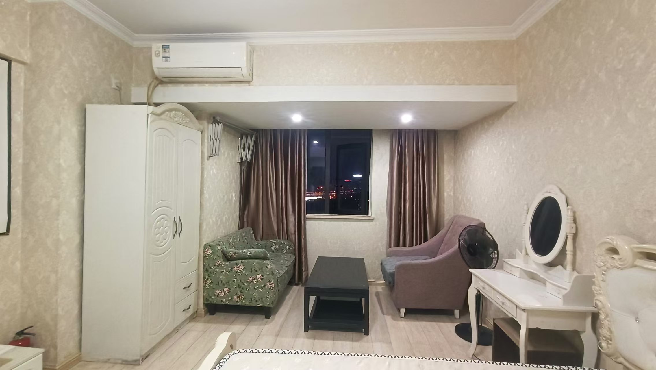 五江天街北区 1室1厅1卫 1500.0元/月 五江天街北区 1室1厅1卫 1500.0元/月室内图