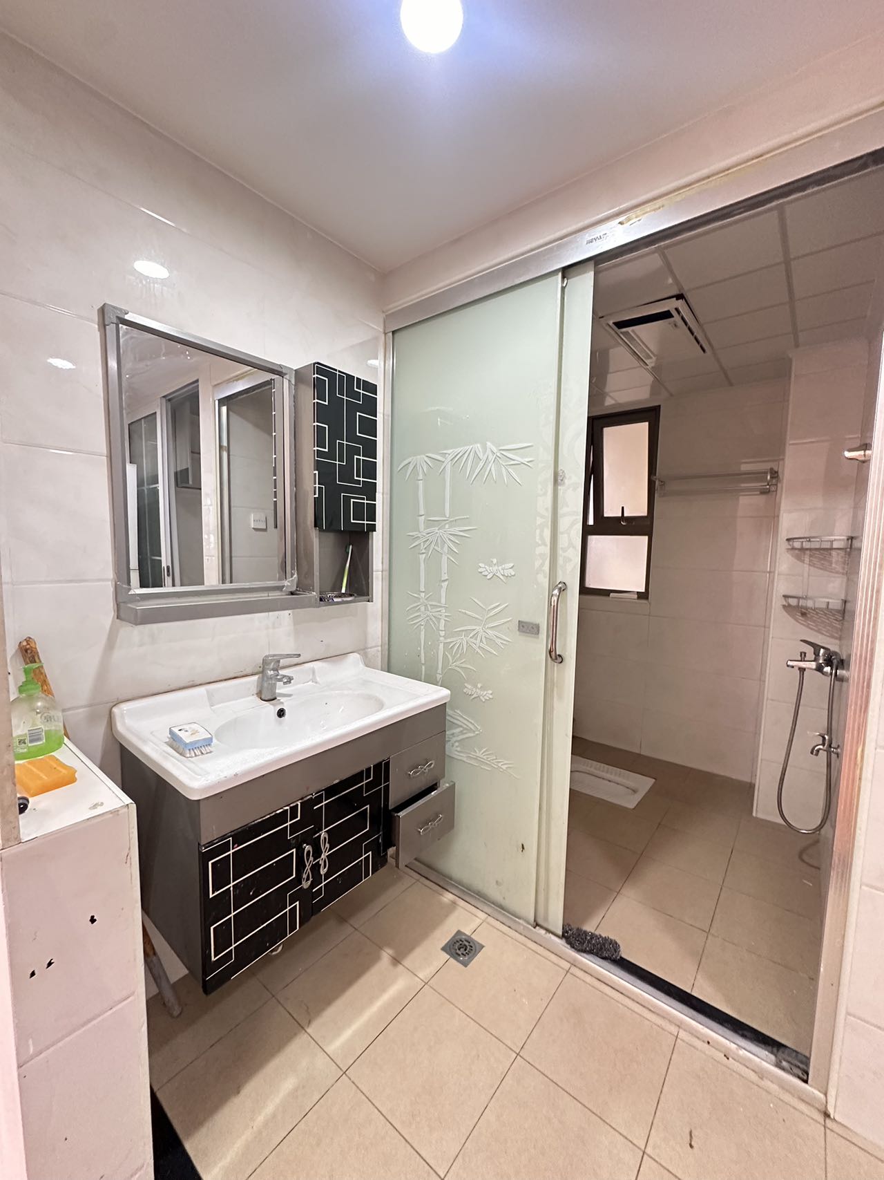 怡海星城  3室2厅2卫    2200.0元/月 怡海星城  3室2厅2卫    2200.0元/月室内图