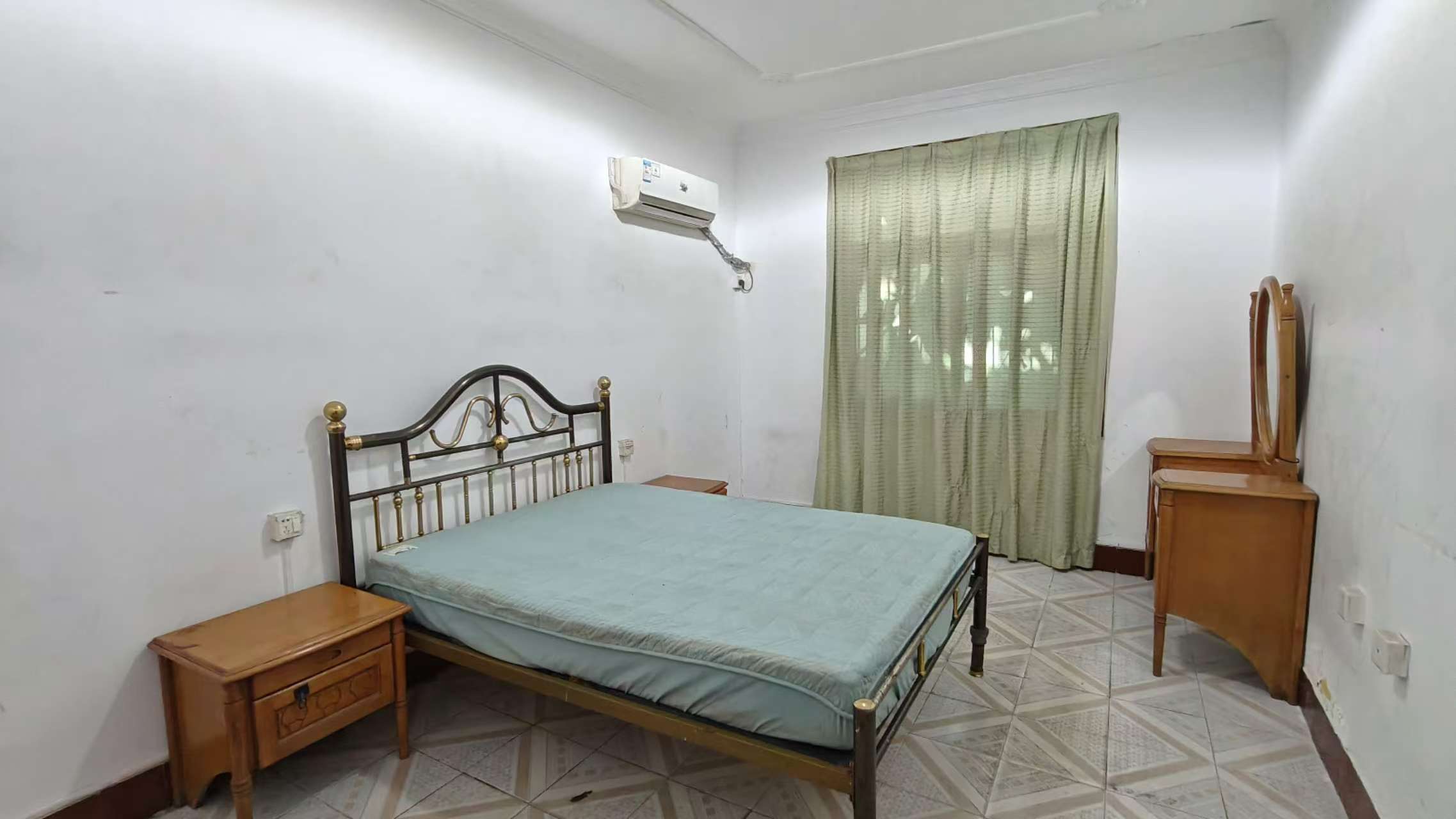 书院路散盘  3室2厅1卫    2500.0元/月 书院路散盘  3室2厅1卫    2500.0元/月室内图