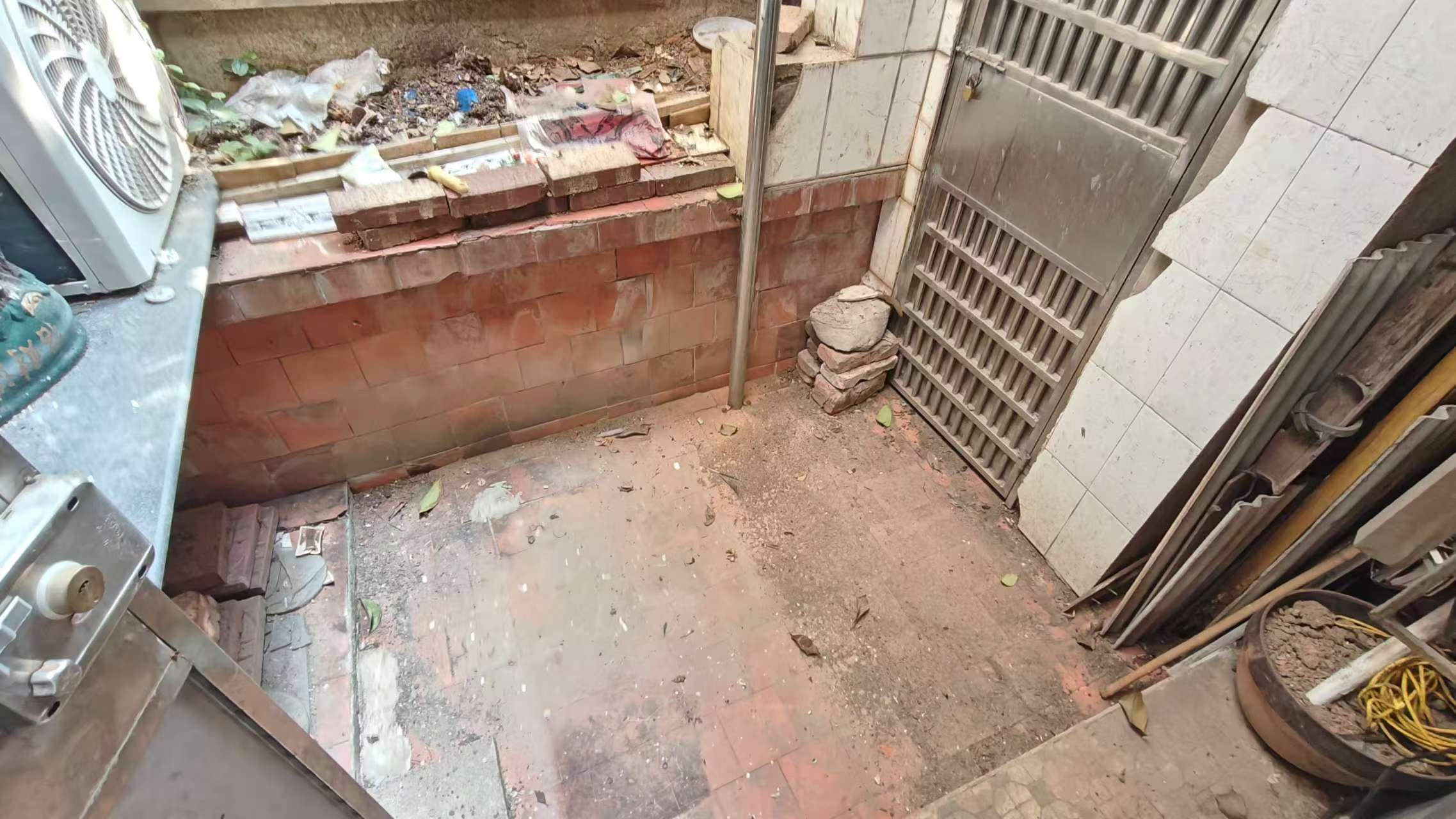 书院路散盘  3室2厅1卫    2500.0元/月 书院路散盘  3室2厅1卫    2500.0元/月室内图