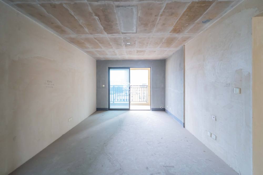 世茂璀璨天城  4室2厅2卫    155.0万