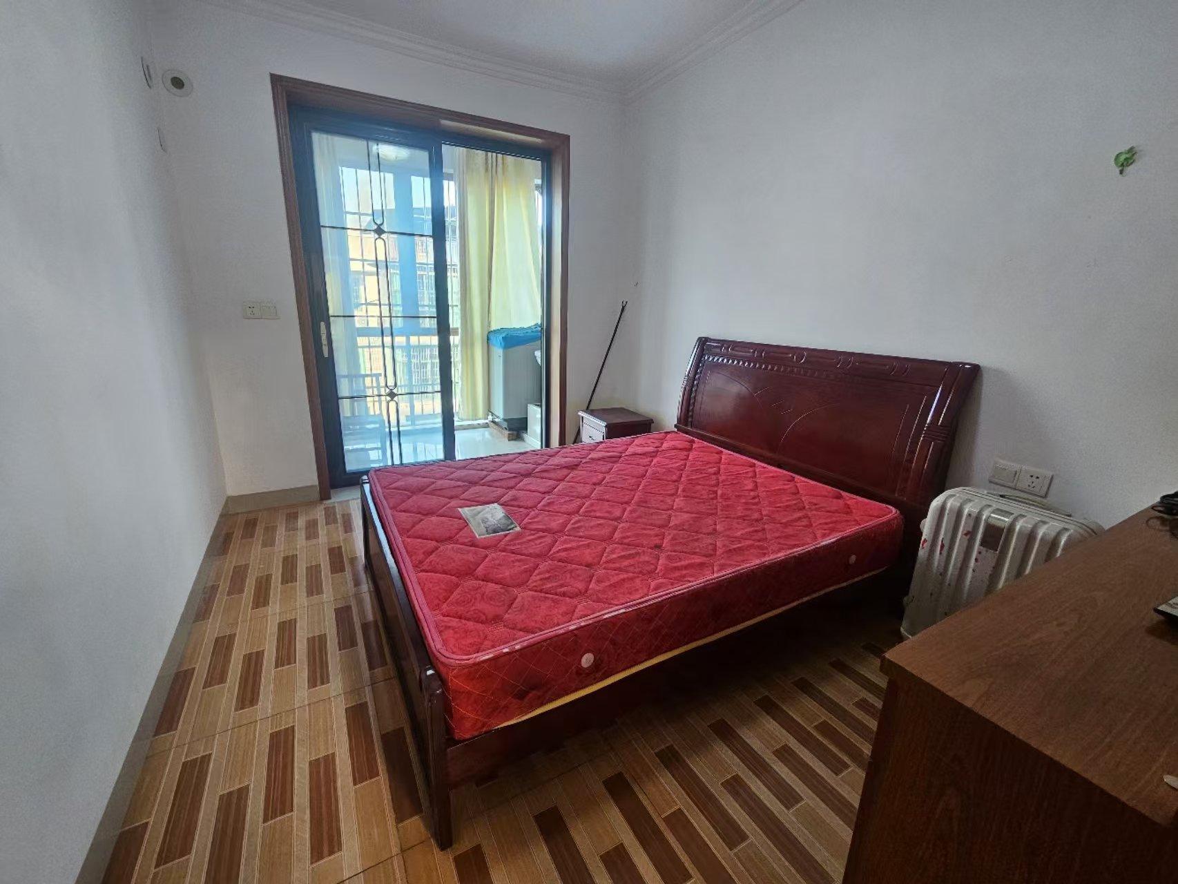 大立小区 1室1厅3卫 1000.0元/月 大立小区 1室1厅3卫 1000.0元/月室内图